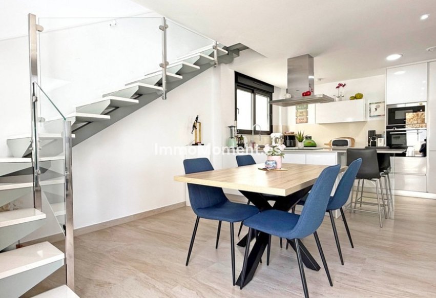 Resale - Villa - Orihuela - Villamartin