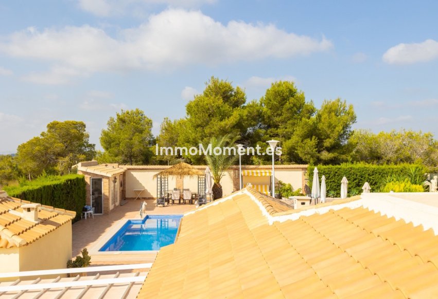 Resale - Villa - Orihuela - Villamartin