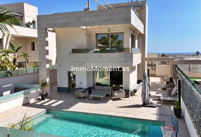 Resale - Villa - Orihuela - Villamartin