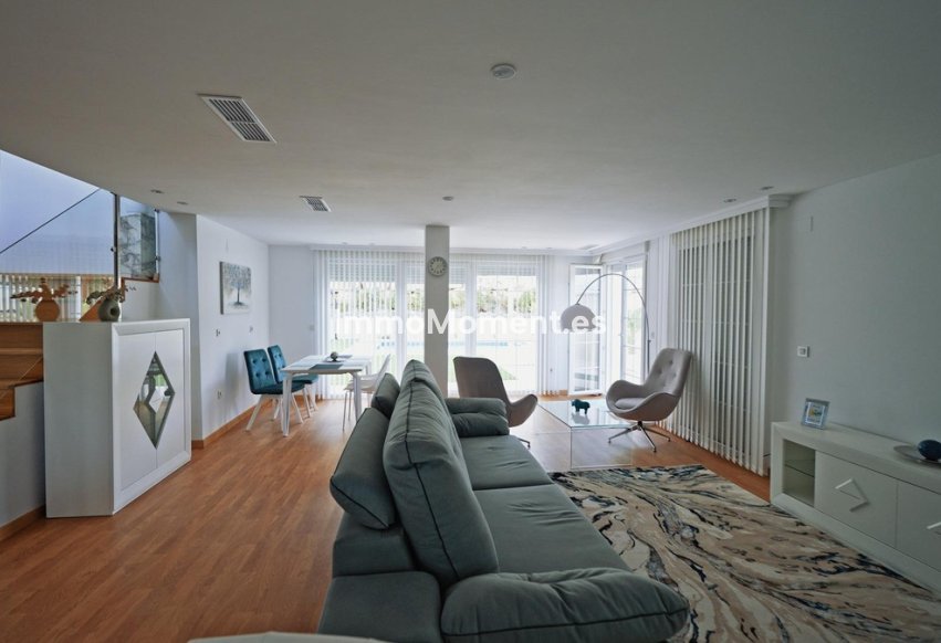 Resale - Villa - Polop - Polop Centro