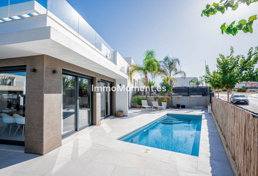 Resale - Villa - San Fulgencio - La Marina