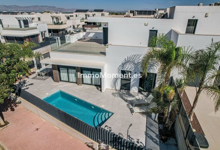 Resale - Villa - San Fulgencio - La Marina