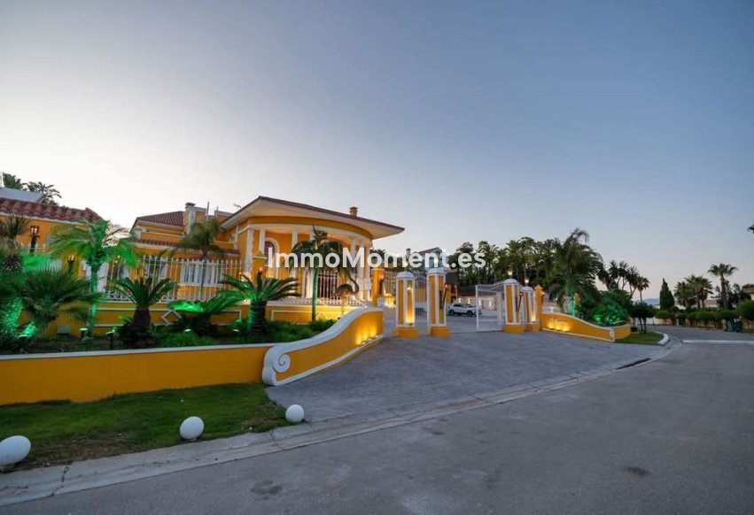 Resale - Villa - Sotogrande - Sotogrande Alto