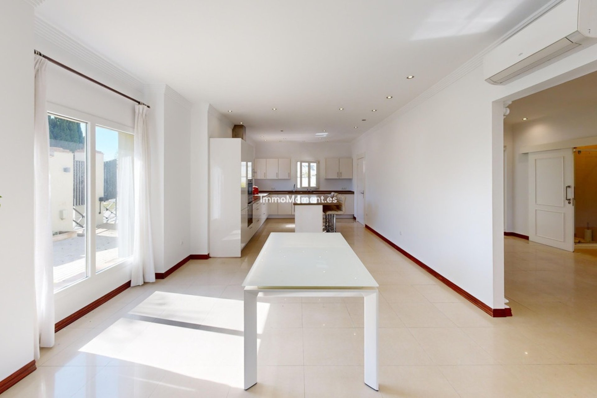 Resale - Villa - Sotogrande - Sotogrande Costa
