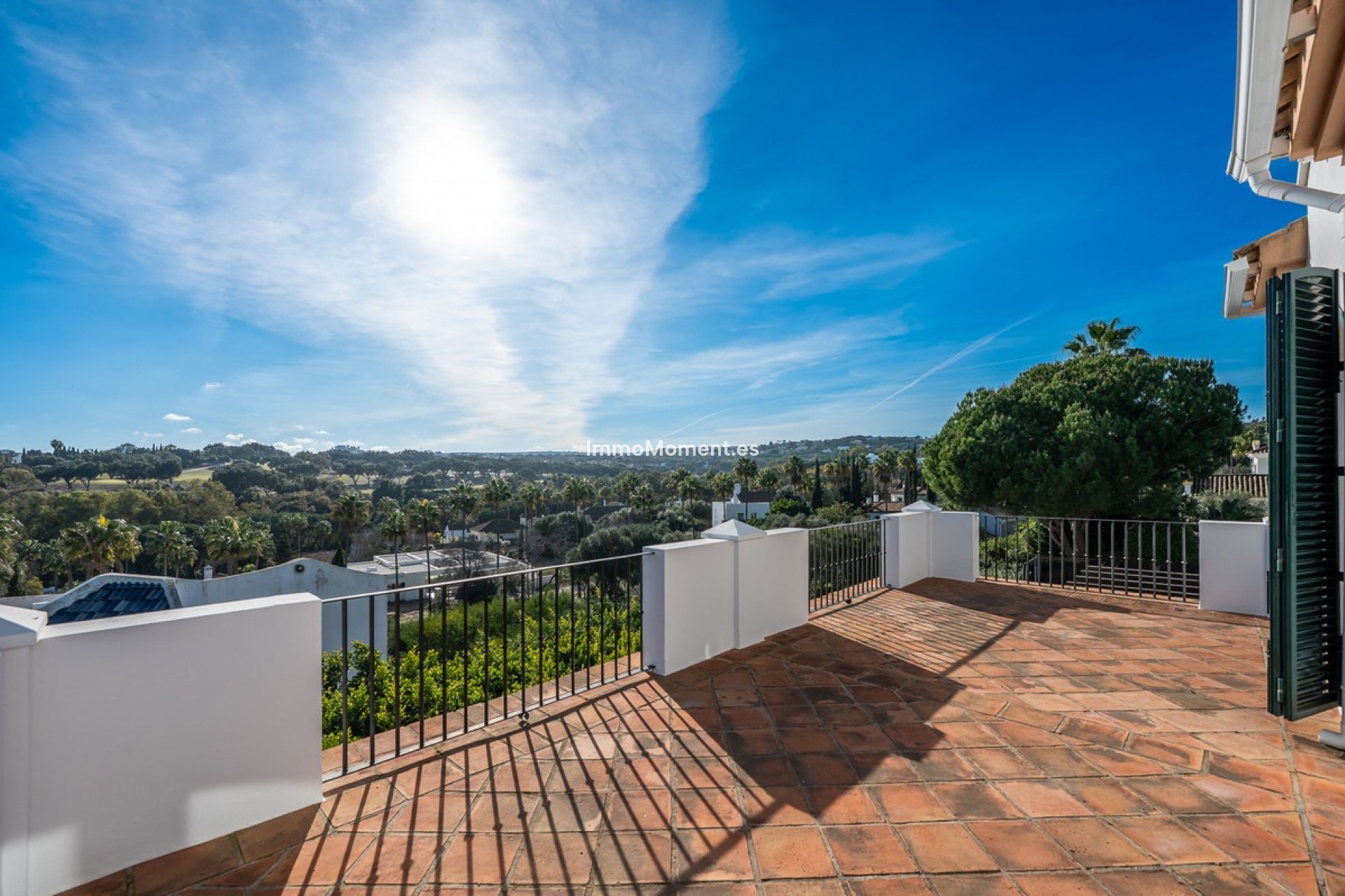 Resale - Villa - Sotogrande