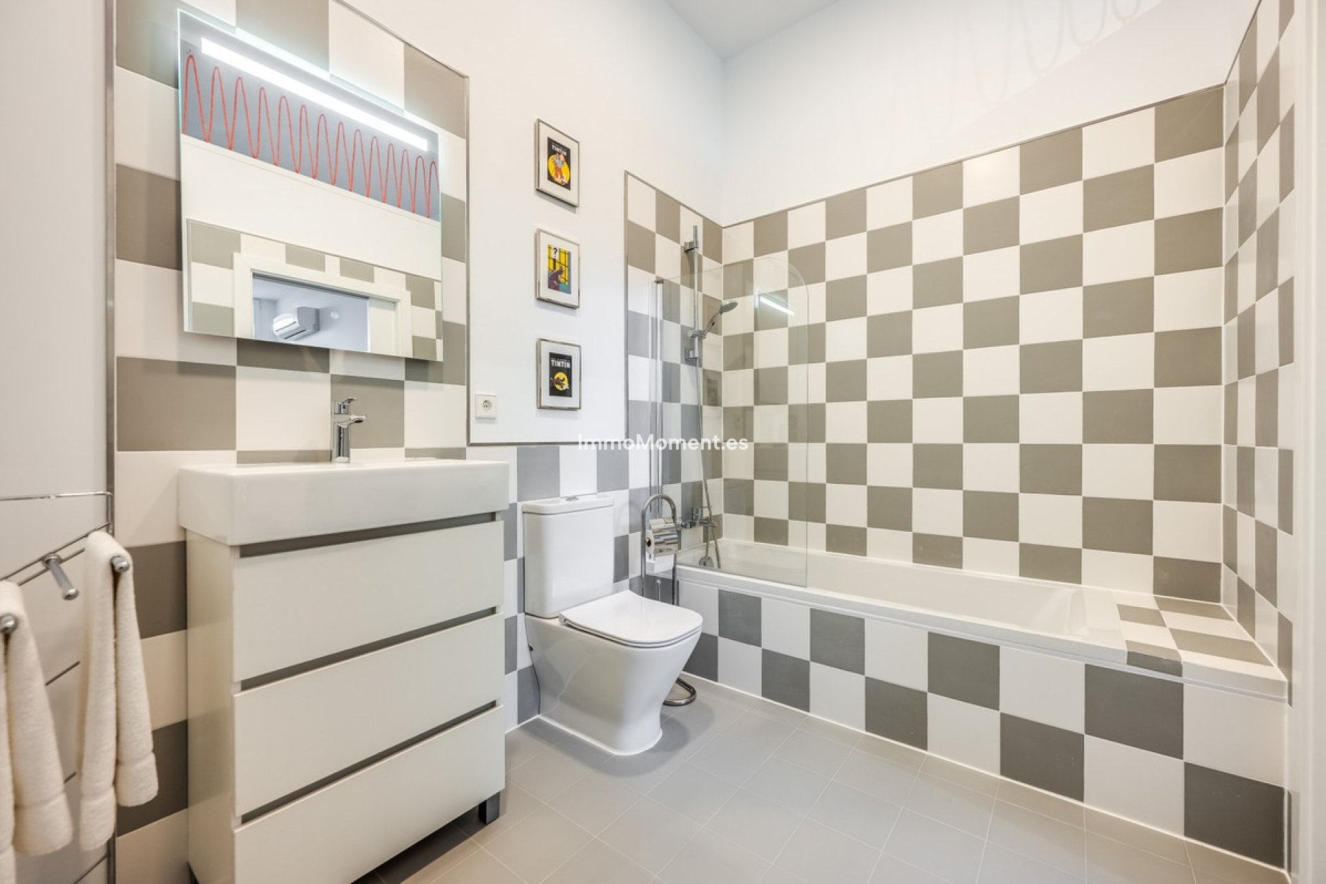 Resale - Villa - Sotogrande