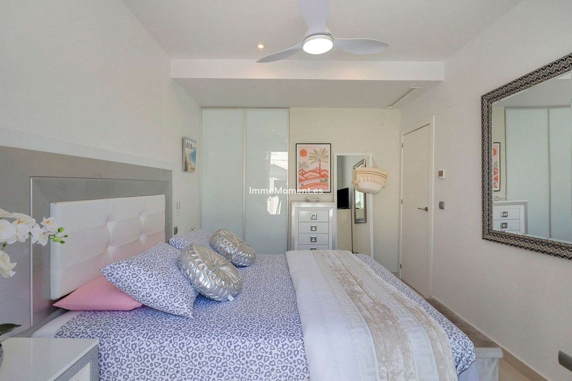 Resale - Villa - Torrevieja - El Chaparral