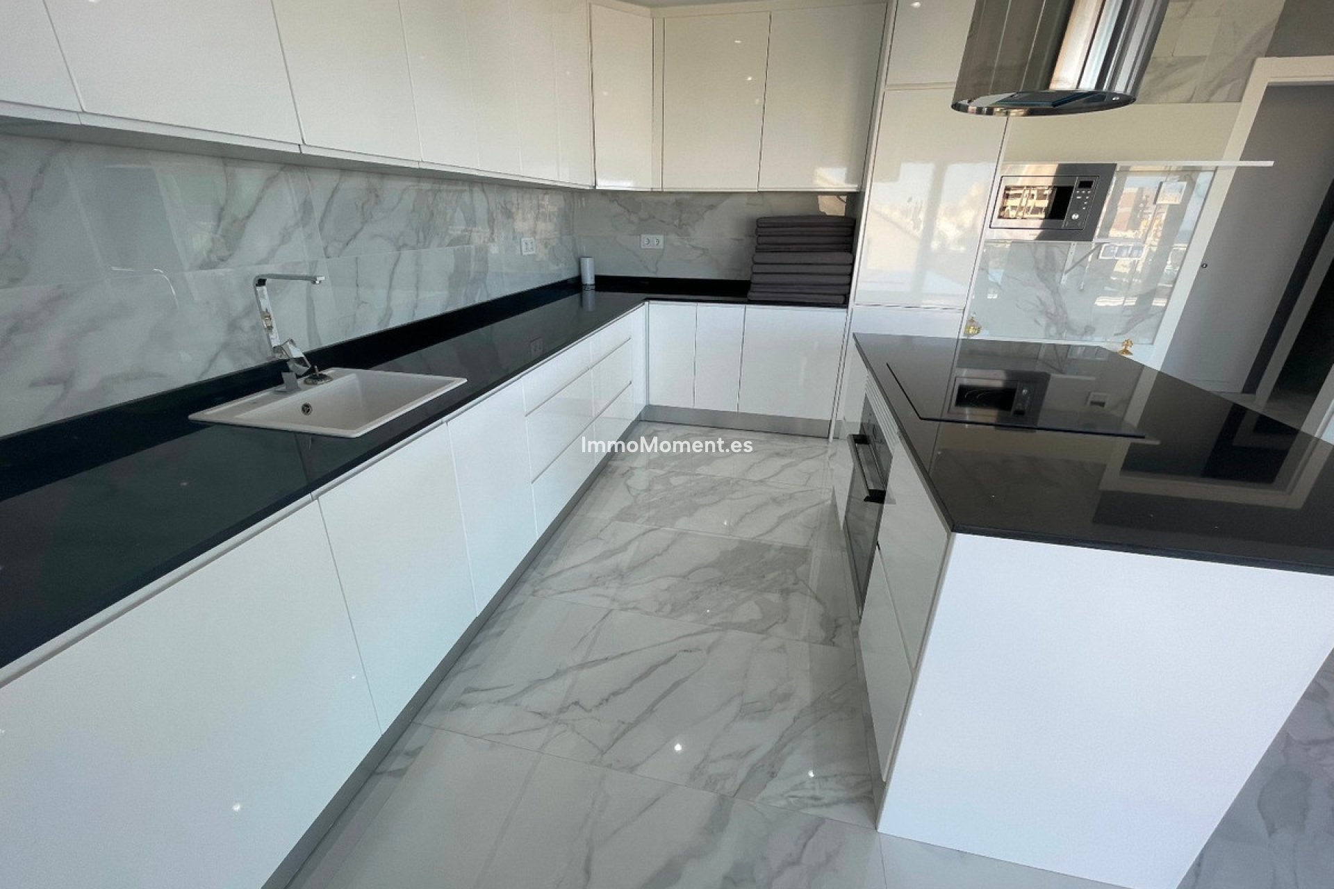 Resale - Villa - Torrevieja - La Mata