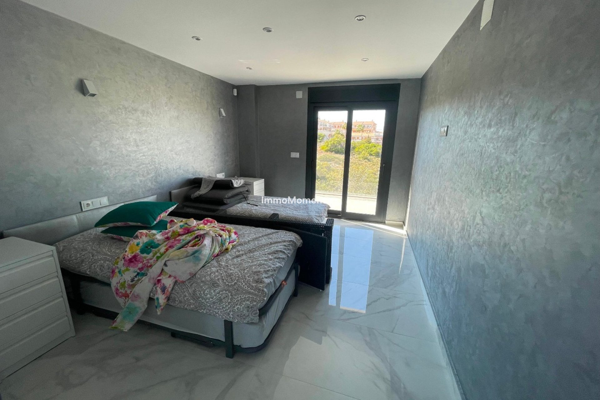 Resale - Villa - Torrevieja - La Mata