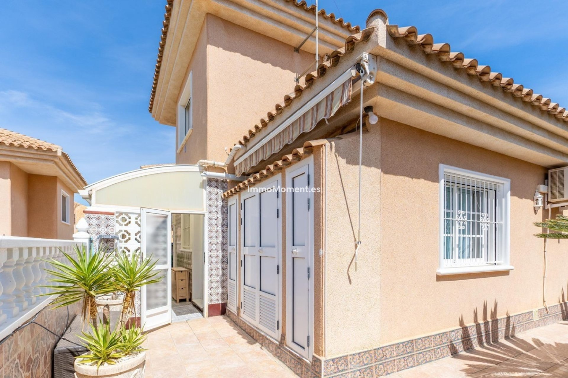 Resale - Villa - Torrevieja - Torrevieja Centro