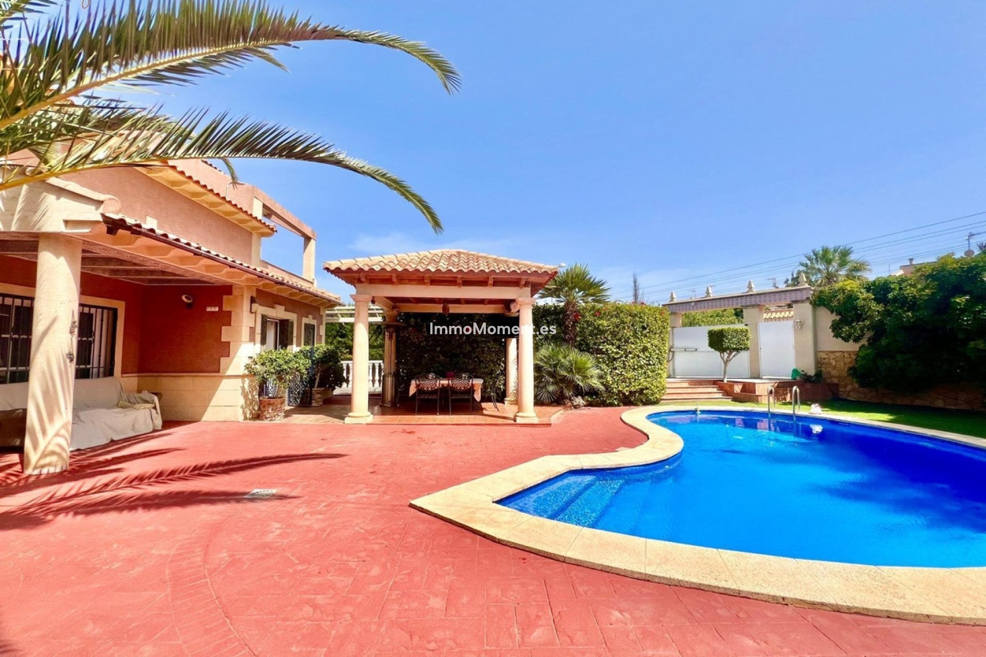 Resale - Villa - Torrevieja - Torrevieja Centro