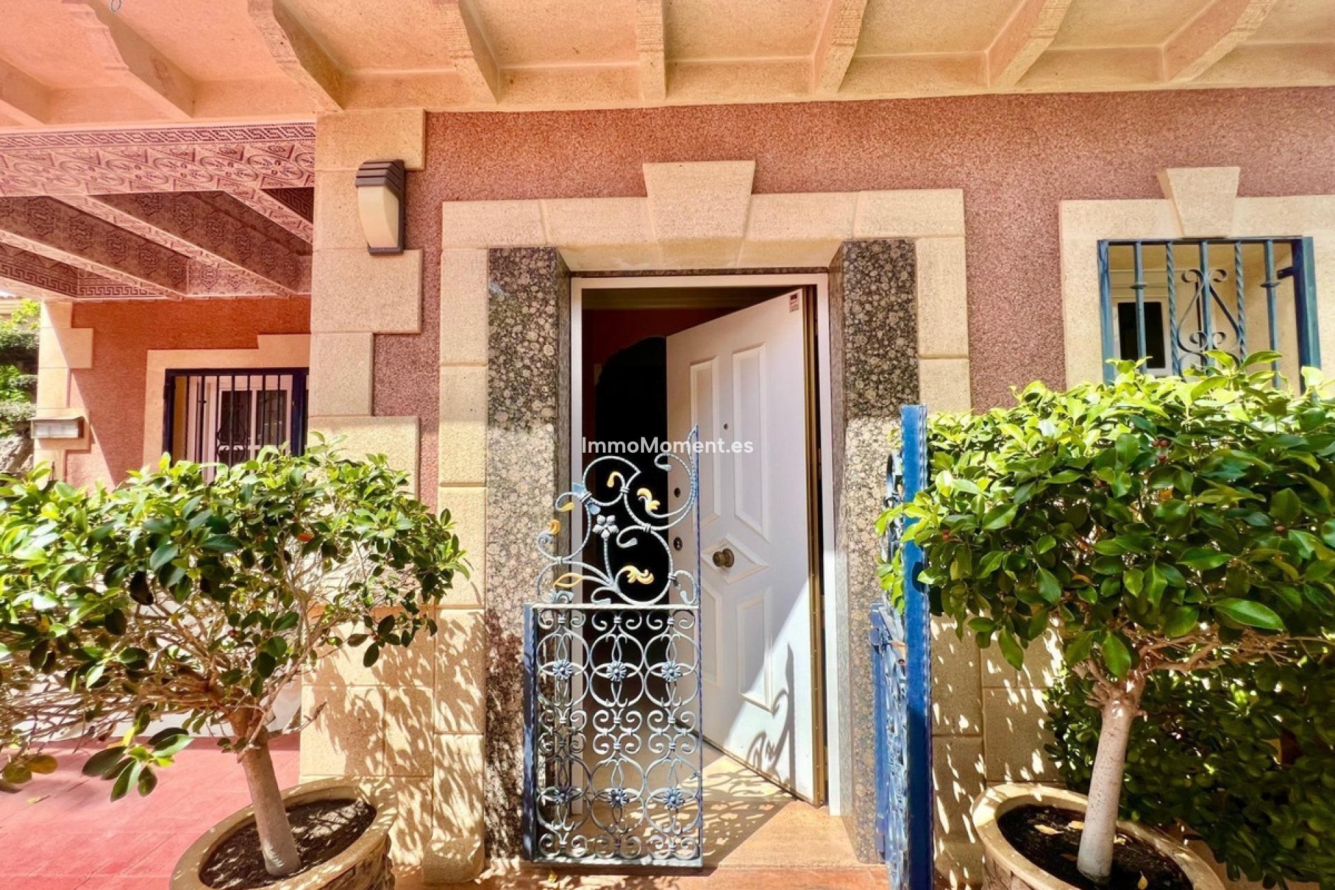 Resale - Villa - Torrevieja - Torrevieja Centro