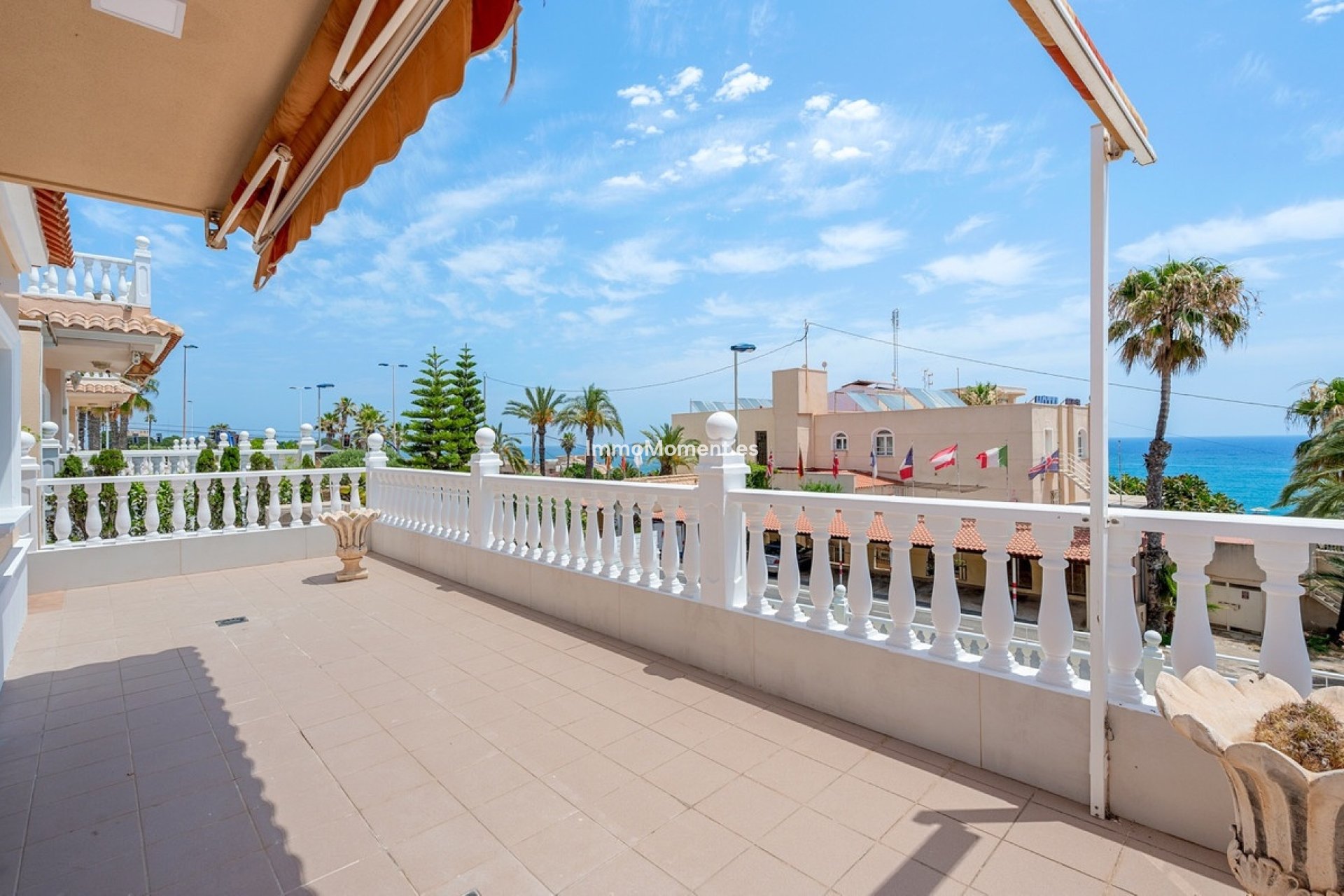 Resale - Villa - Torrevieja - Torrevieja Centro