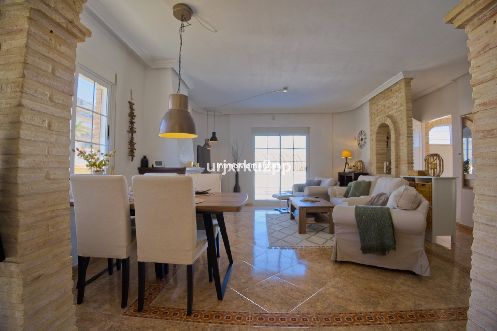 Resale - Villa - Torrevieja - Torrevieja Centro