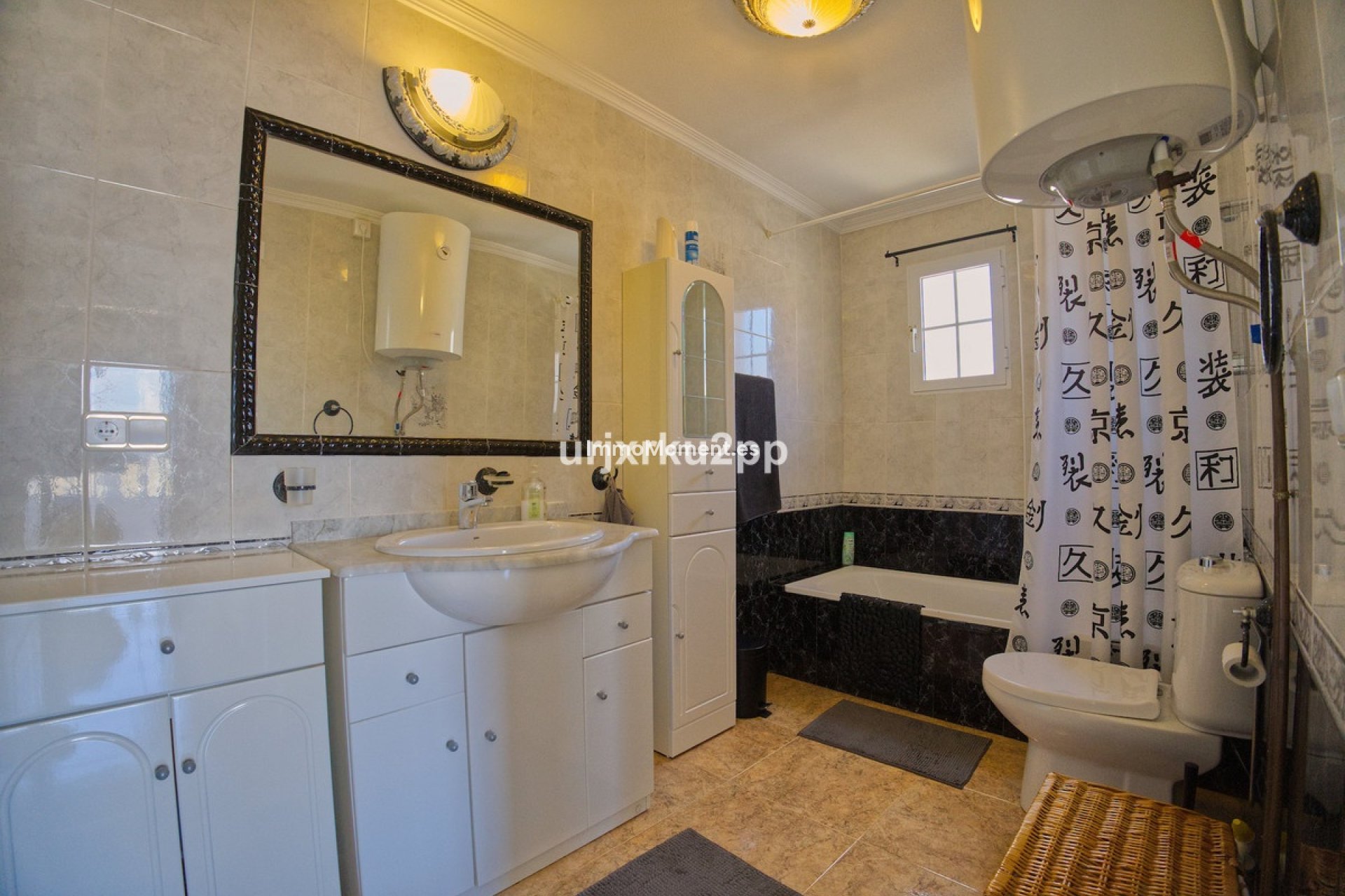 Resale - Villa - Torrevieja - Torrevieja Centro