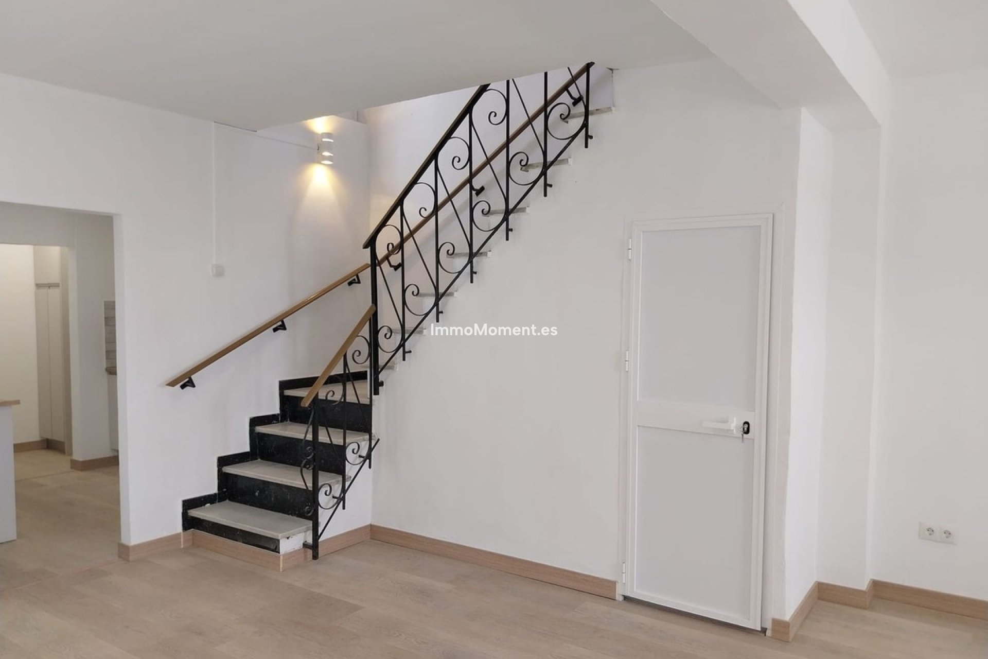 Reventa - Adosado - Interior  - Coín