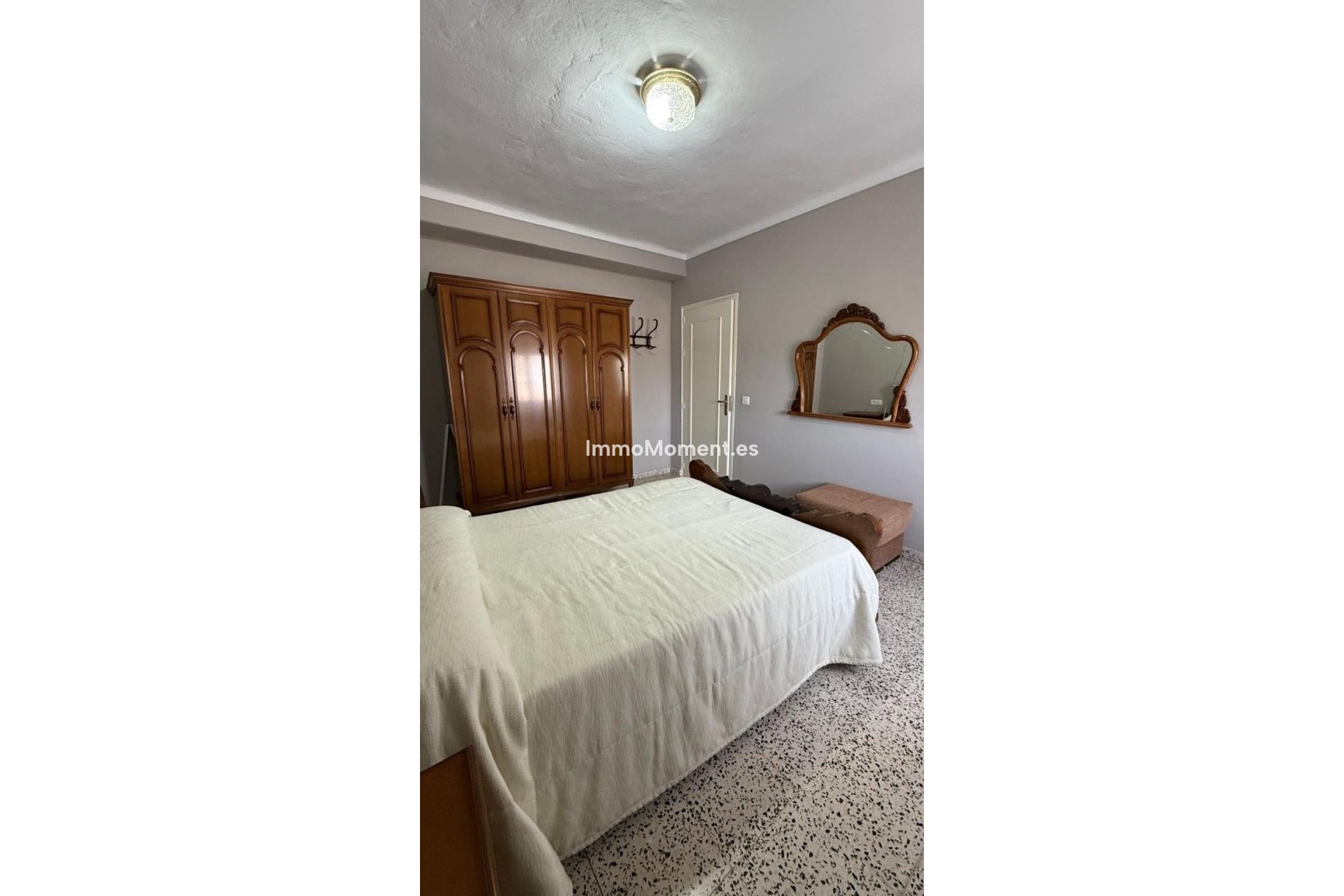 Reventa - Adosado - Interior  - Guaro