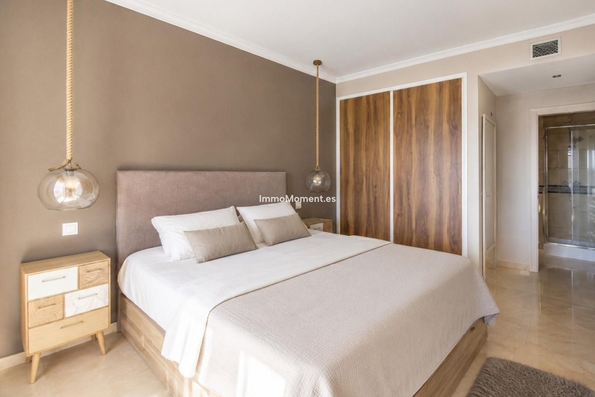 Reventa - Apartamento - Benahavís - Benahavís Centro