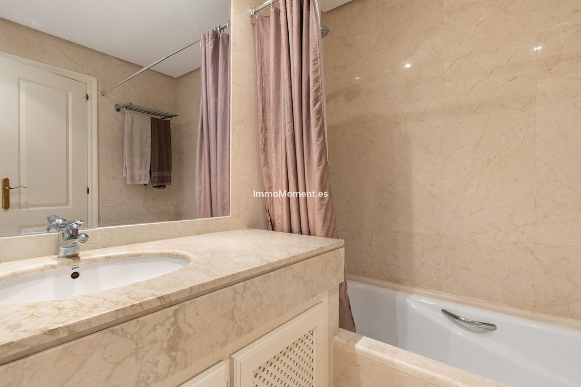 Reventa - Apartamento - Benahavís - Benahavís Centro