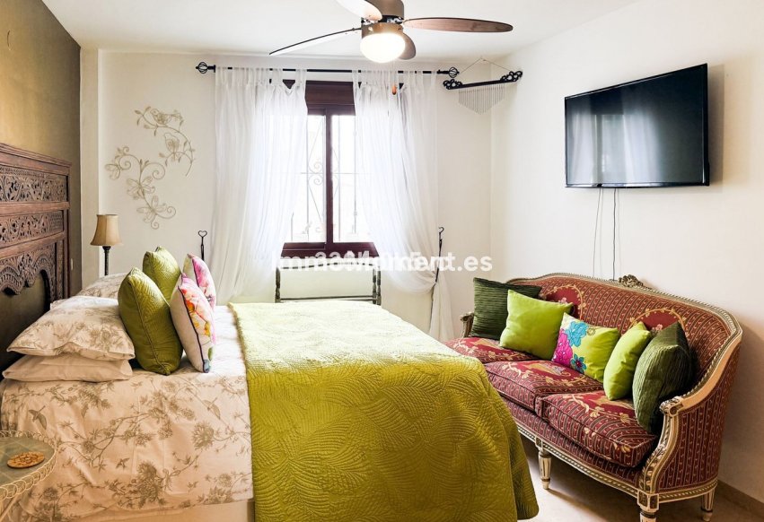 Reventa - Apartamento - Benahavís - Benahavís Centro