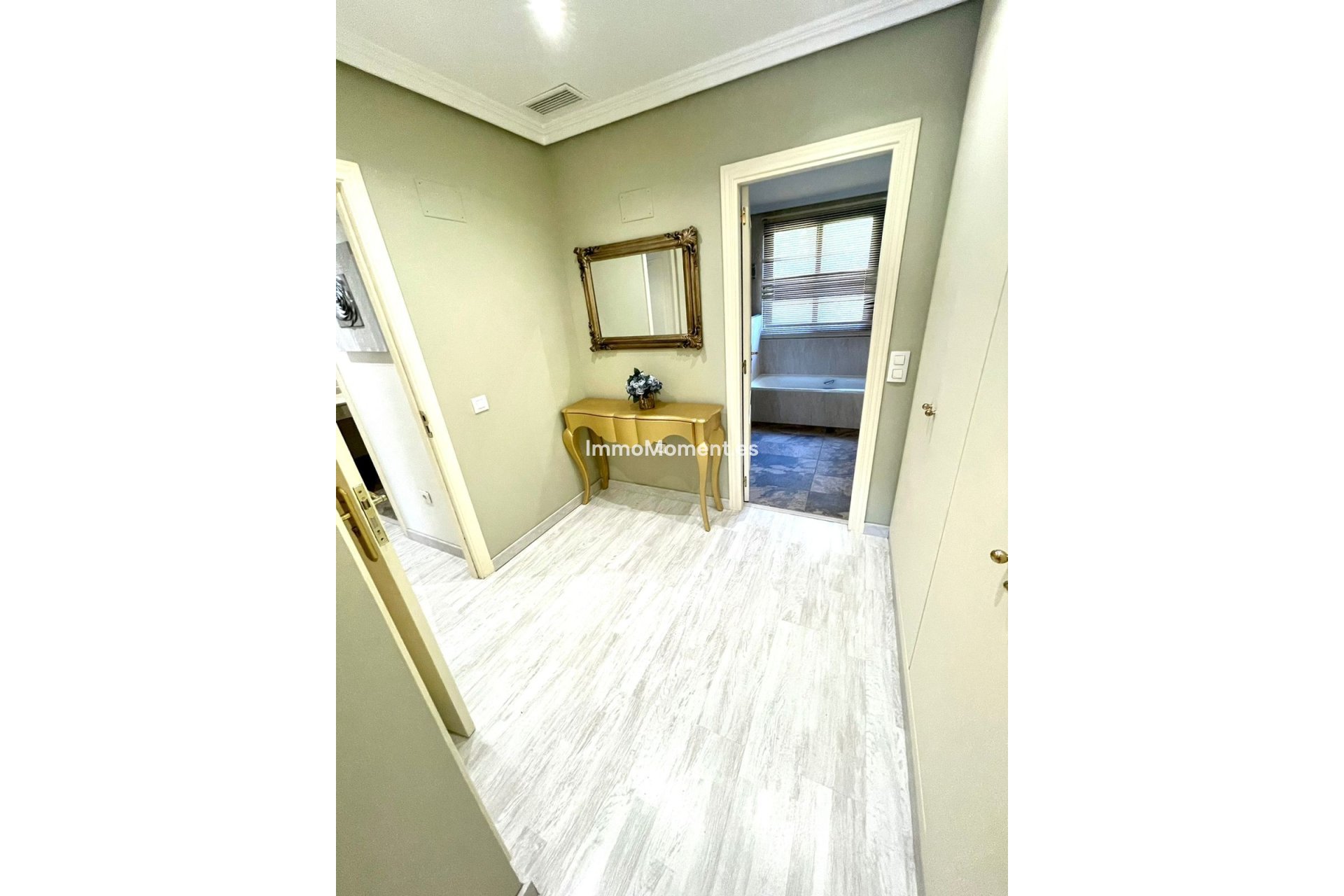 Reventa - Apartamento - Benahavís - Benahavís Centro