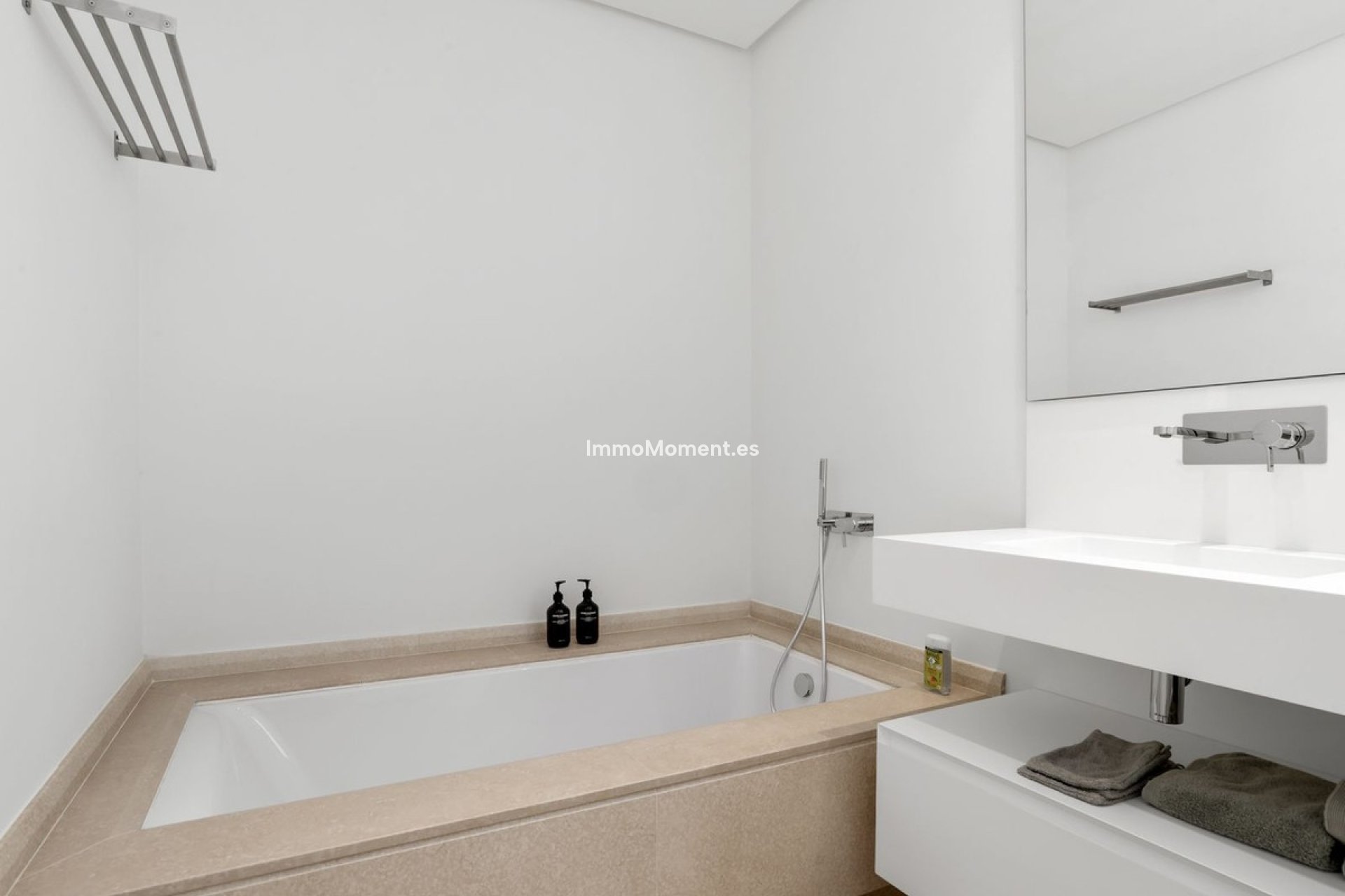 Reventa - Apartamento - Benahavís - Benahavís Centro