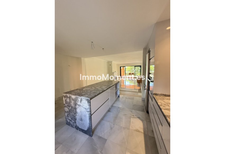 Reventa - Apartamento - Benahavís - Benahavís Centro