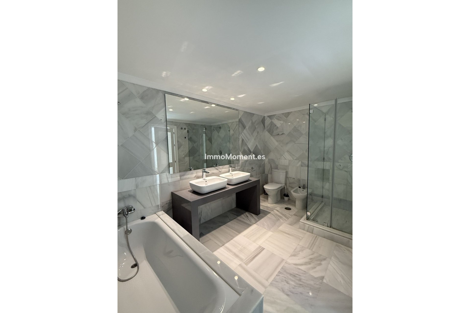 Reventa - Apartamento - Benahavís - Benahavís Centro