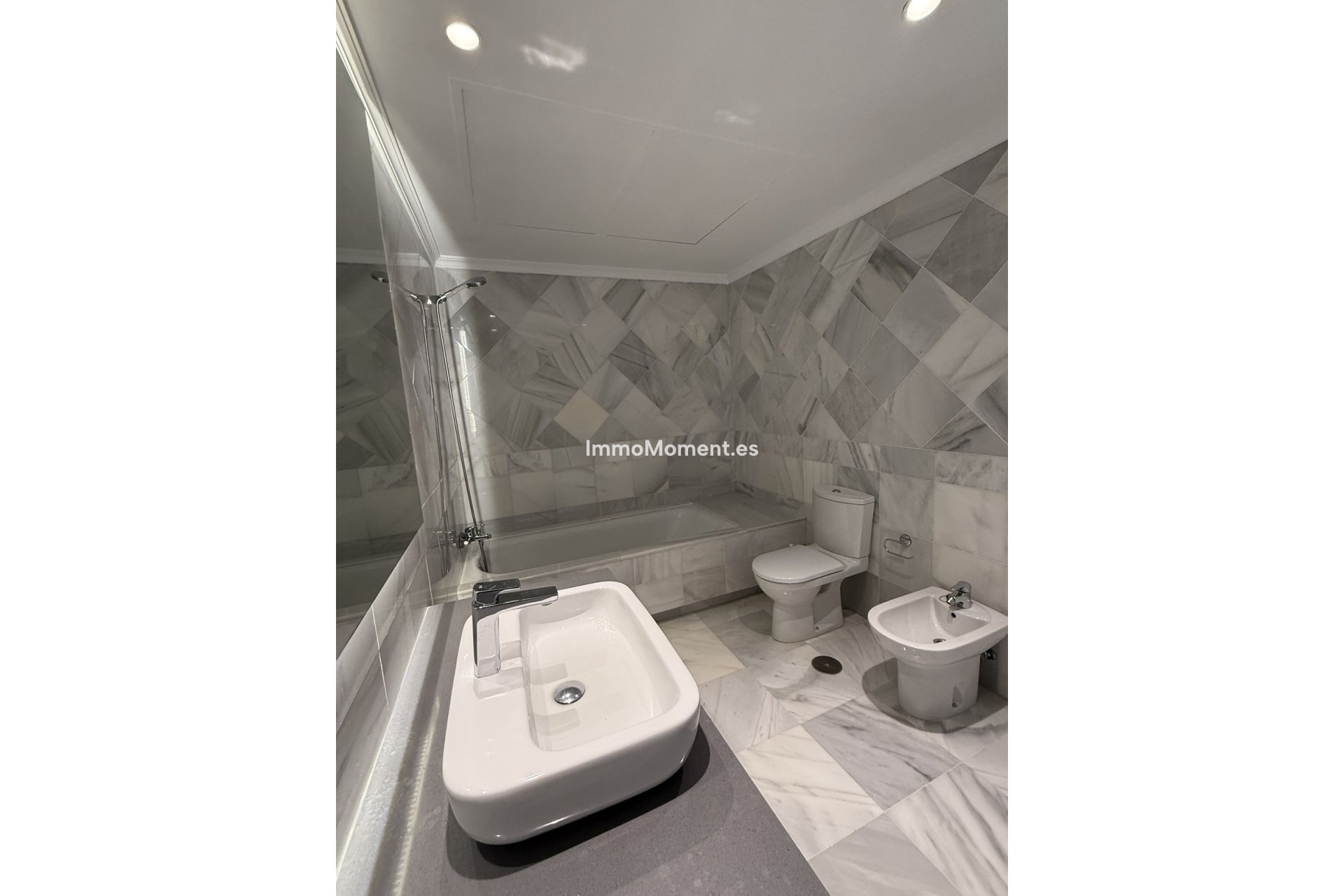 Reventa - Apartamento - Benahavís - Benahavís Centro