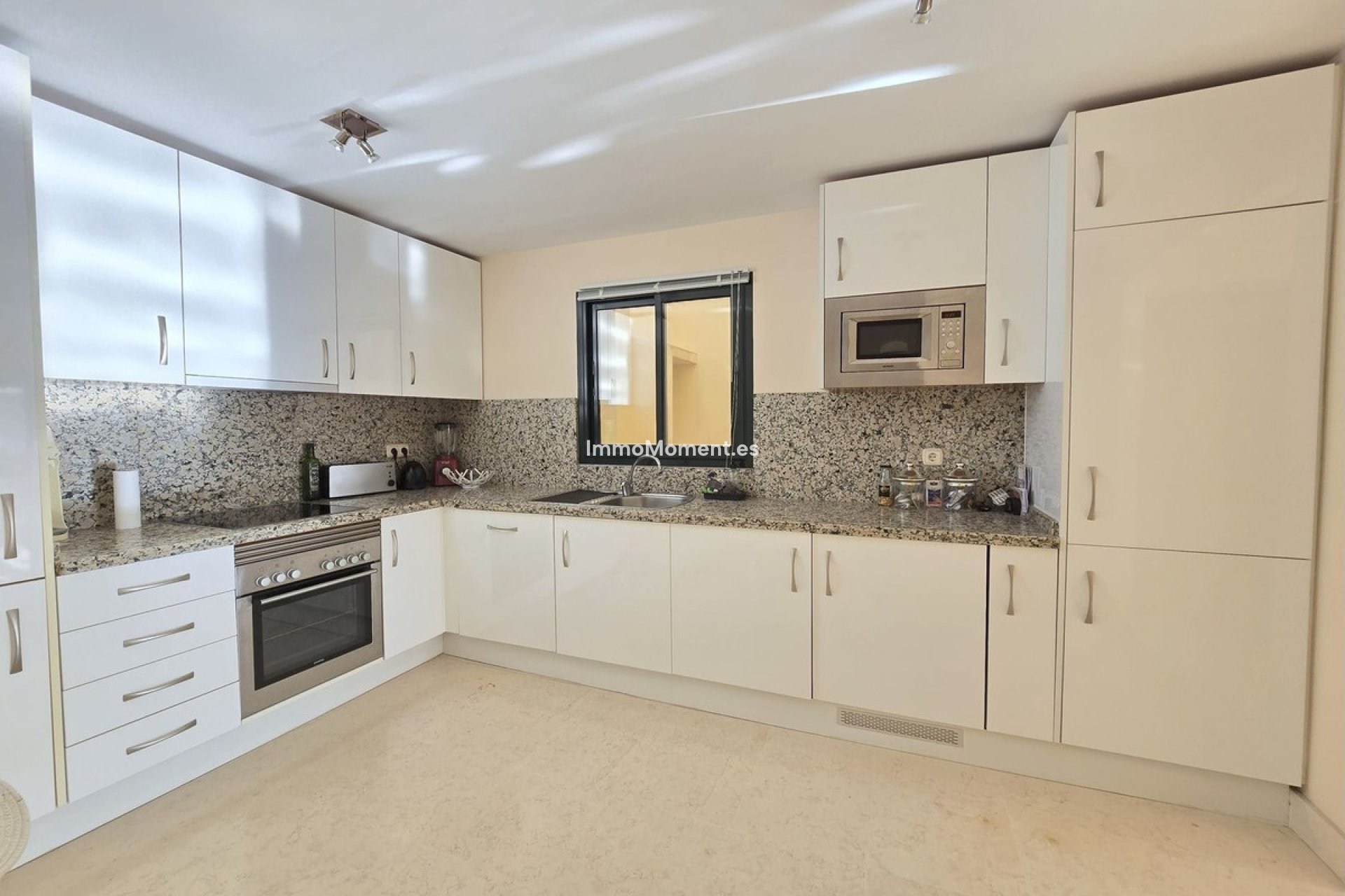 Reventa - Apartamento - Benahavís - Benahavís Centro