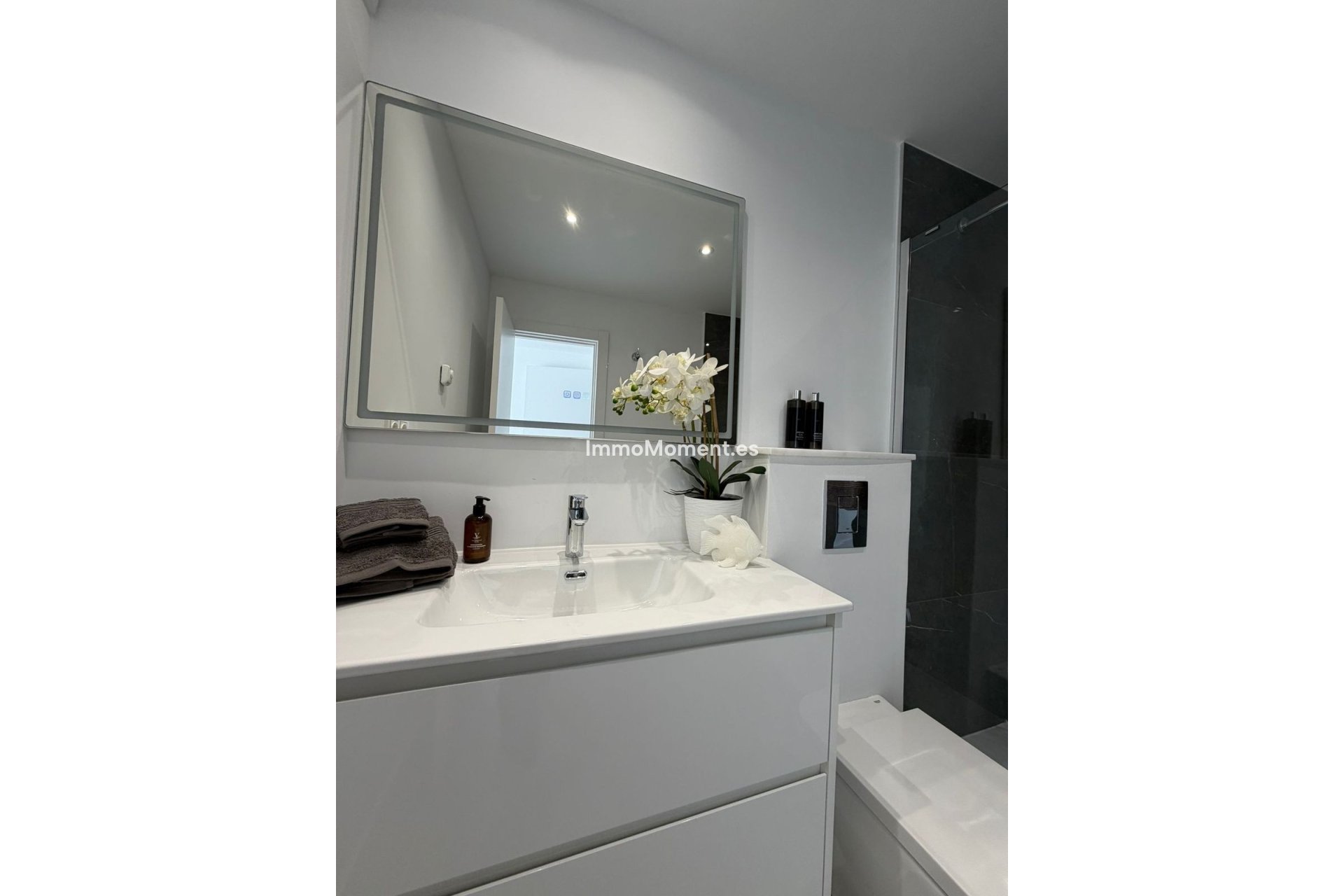 Reventa - Apartamento - Benahavís - Benahavís Centro