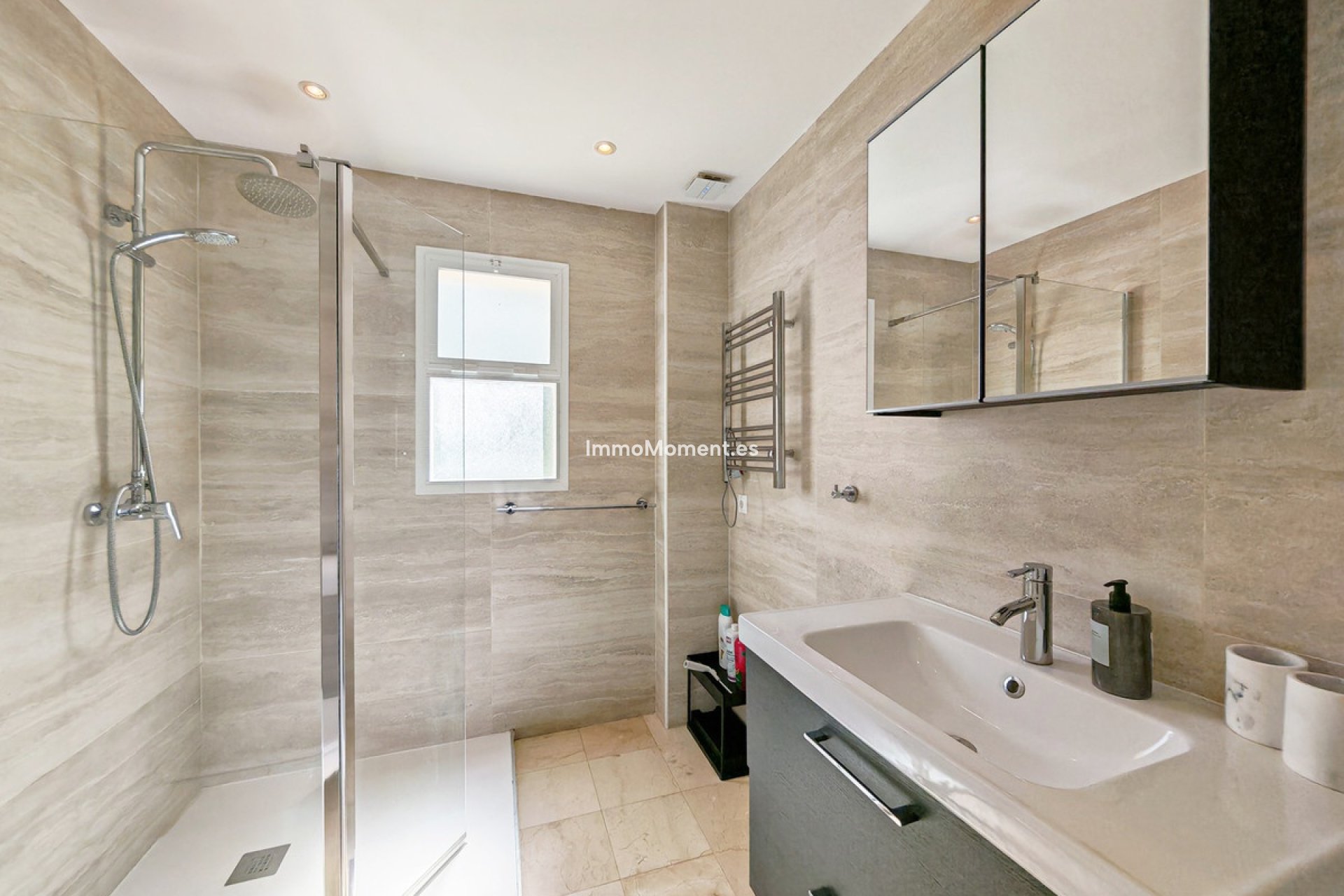 Reventa - Apartamento - Benahavís - Benahavís Centro