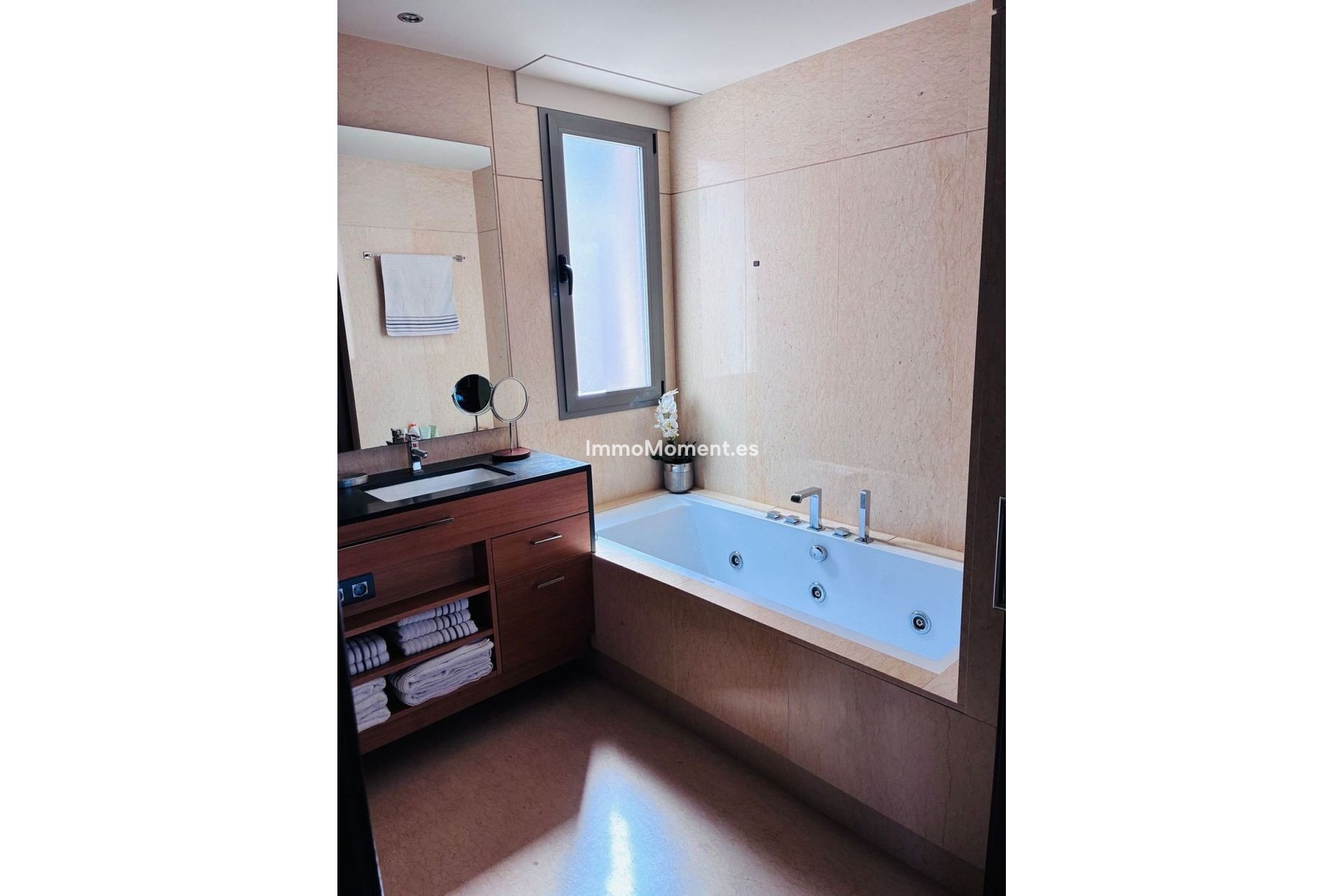 Reventa - Apartamento - Benahavís - Benahavís Centro