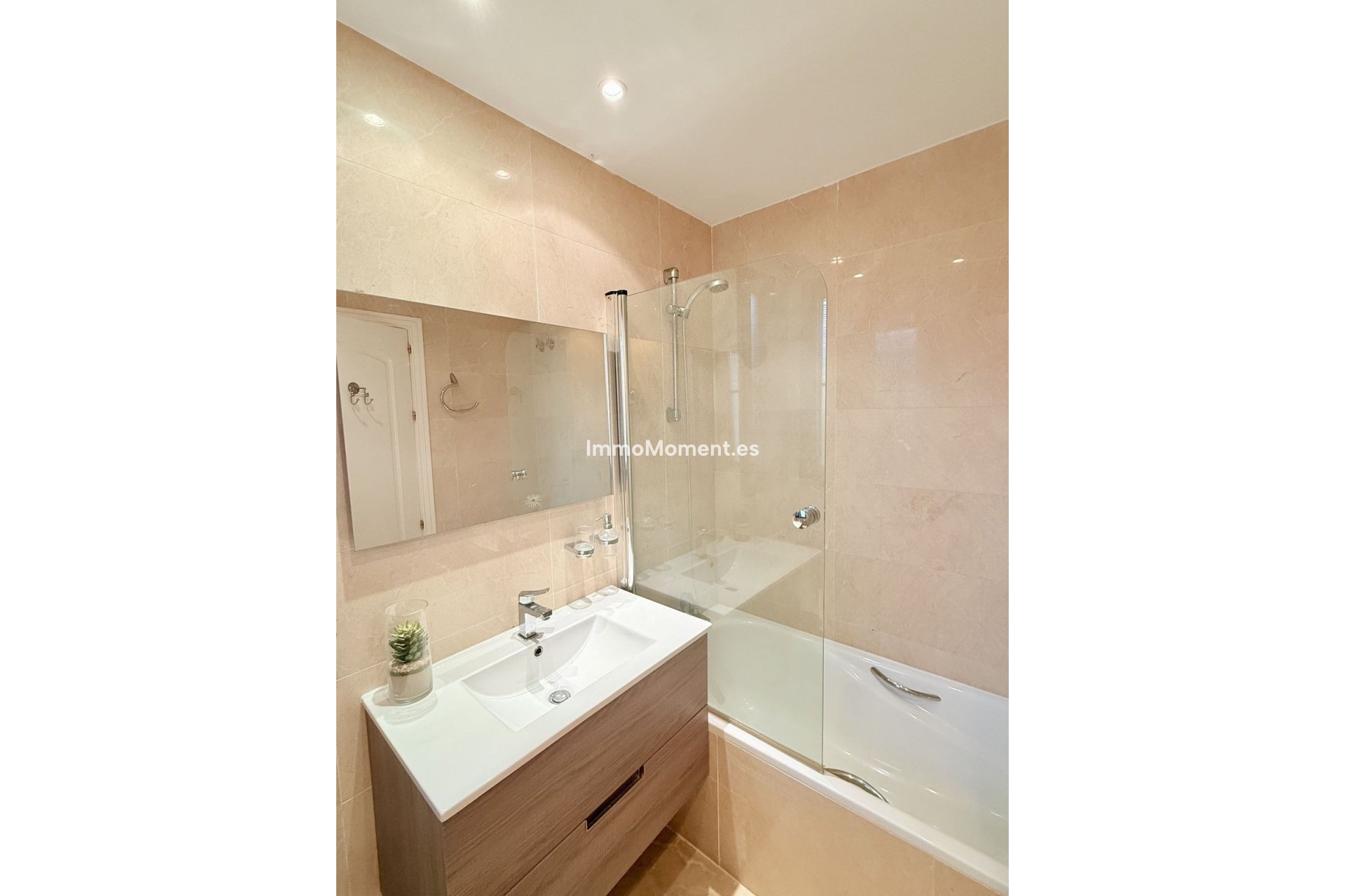 Reventa - Apartamento - Benahavís - Los Arqueros