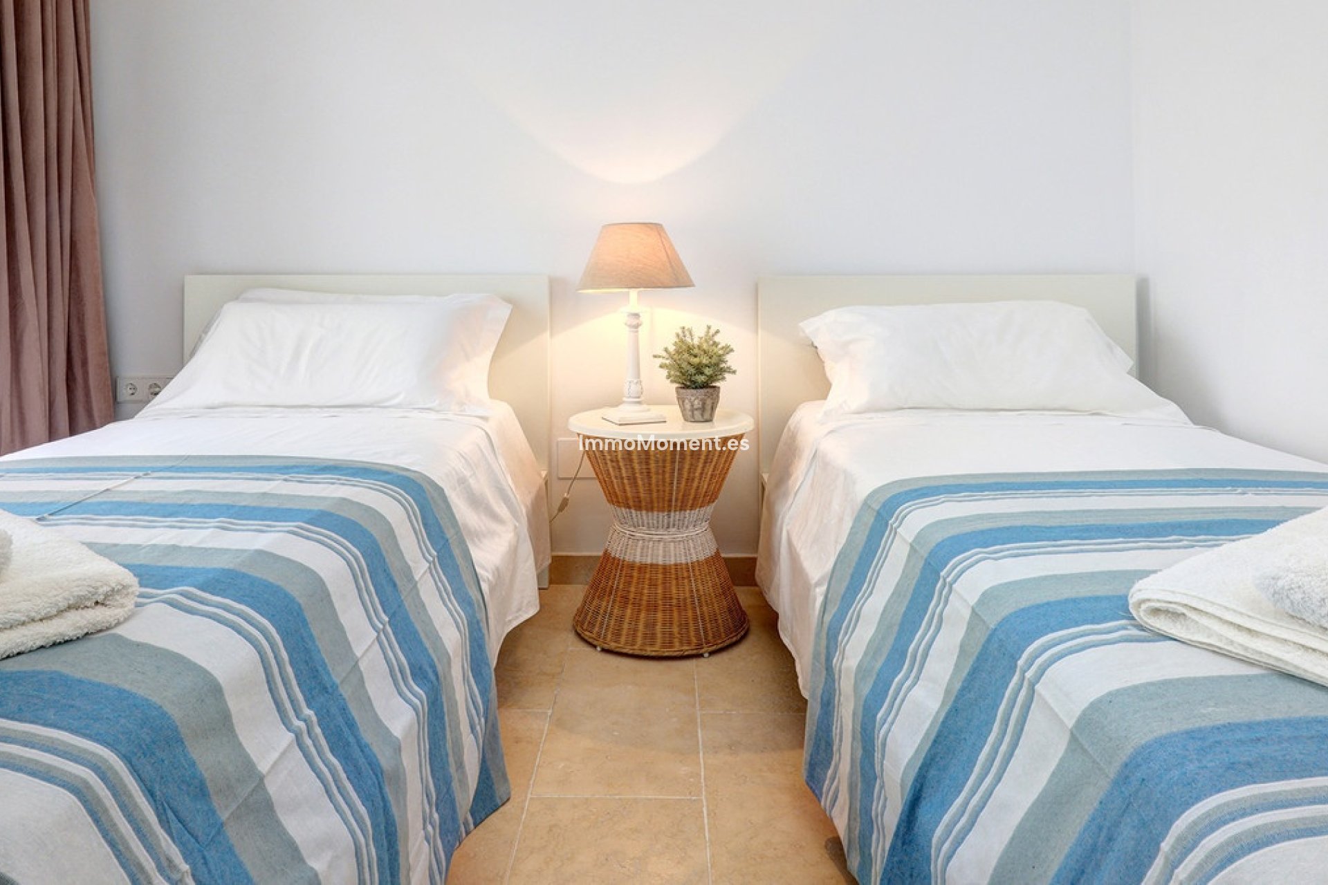 Reventa - Apartamento - Casares - Casares Centro