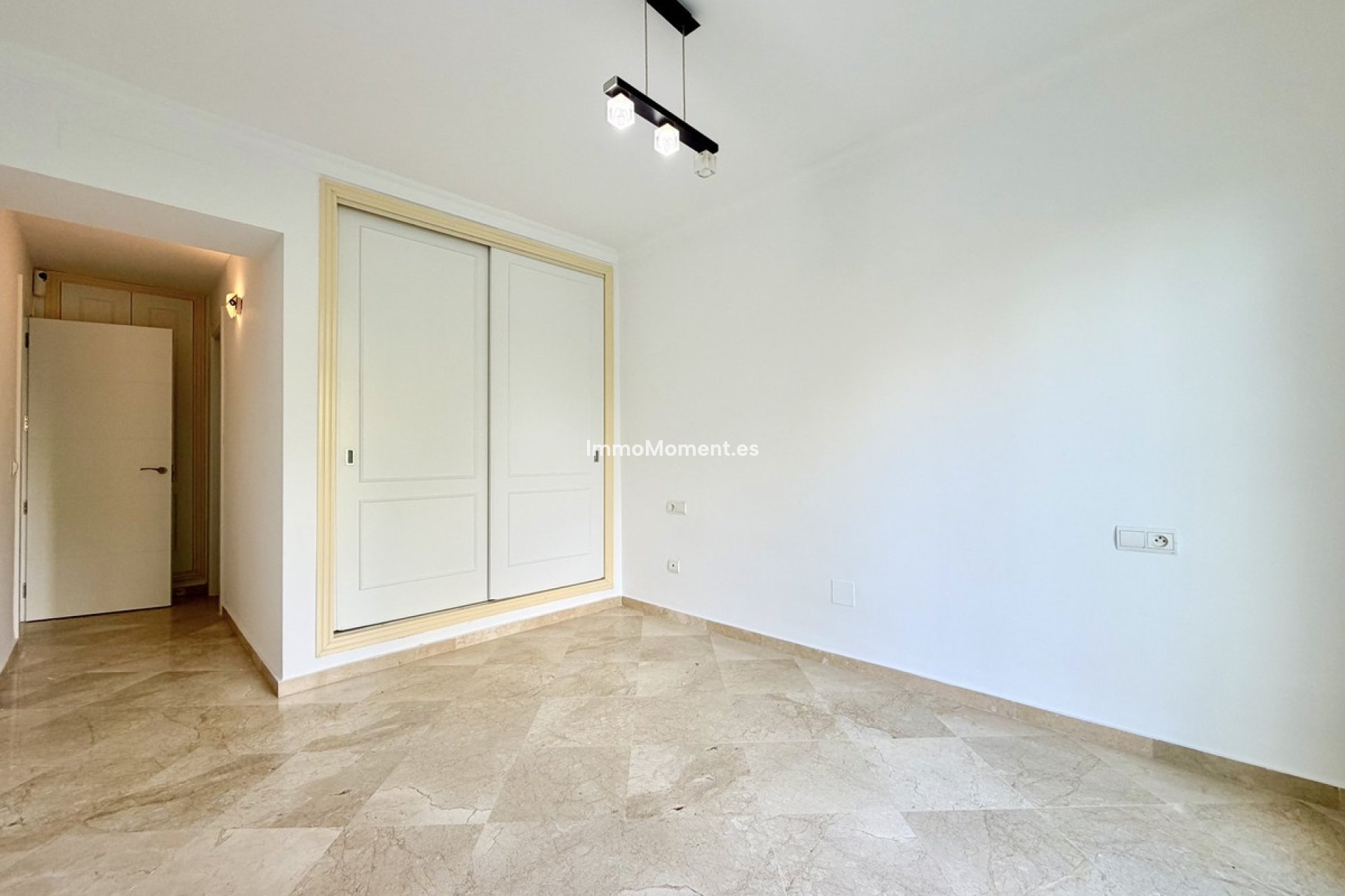 Reventa - Apartamento - Casares - Casares Centro