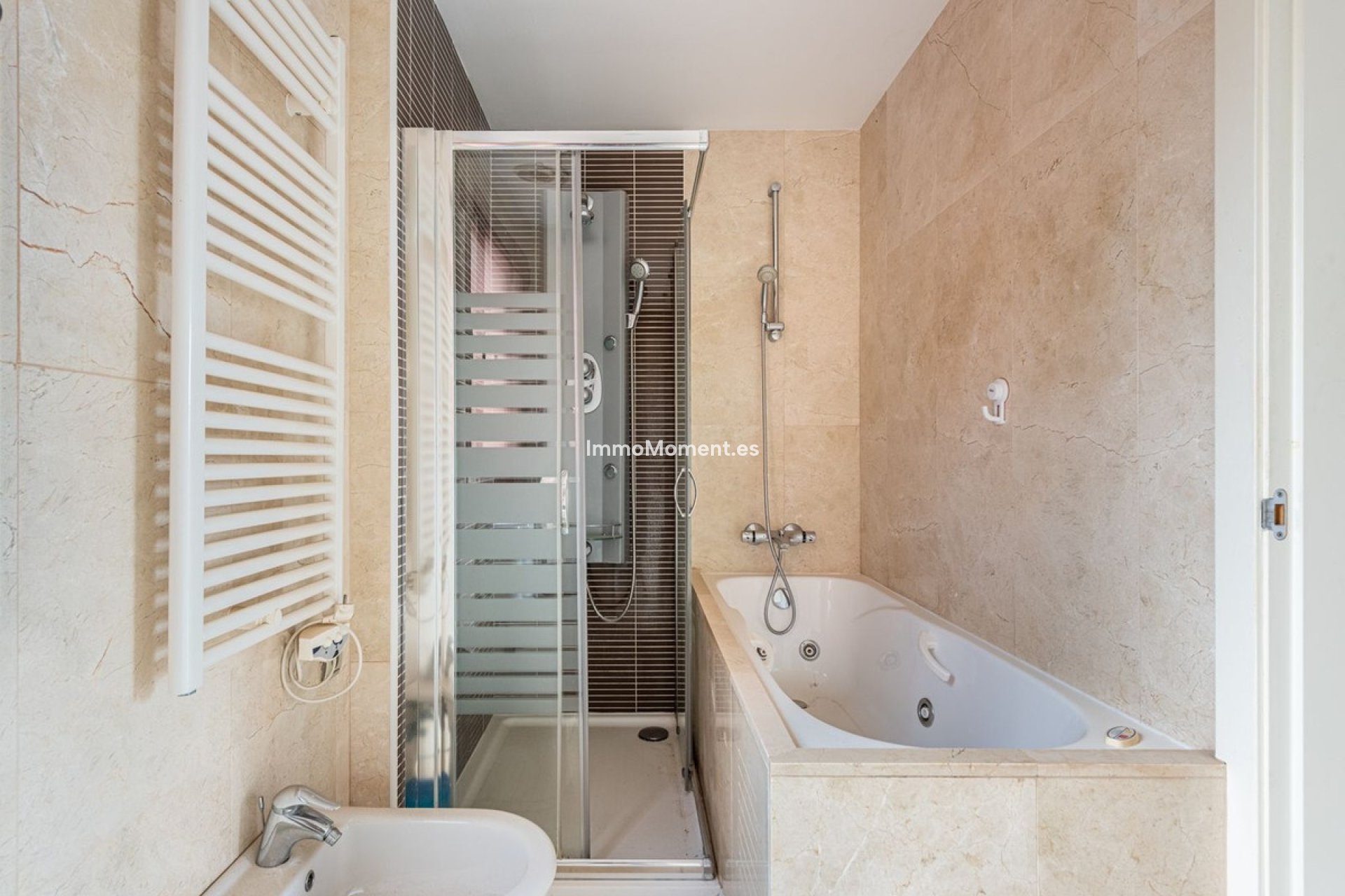 Reventa - Apartamento - Casares - Casares Centro