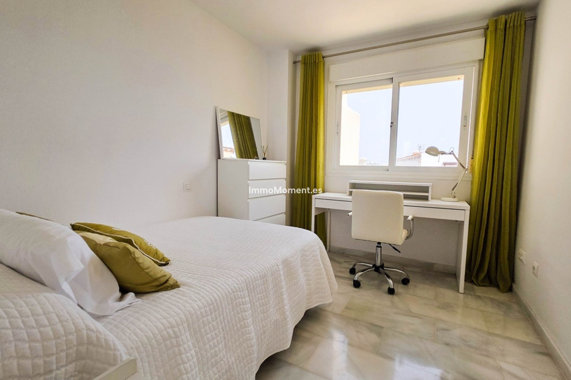 Reventa - Apartamento - Casares - Casares Centro