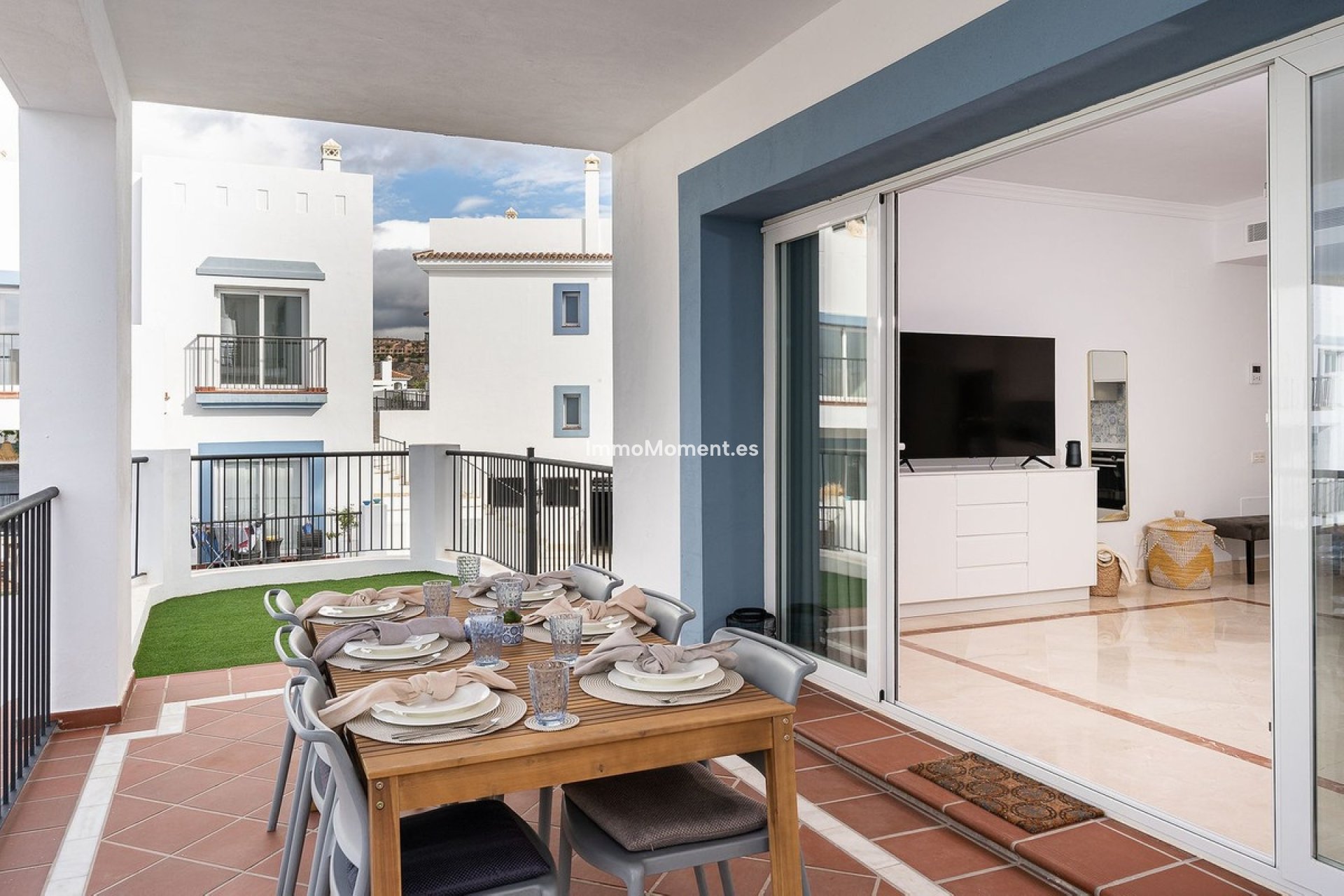 Reventa - Apartamento - El Paraiso - New Golden Mile