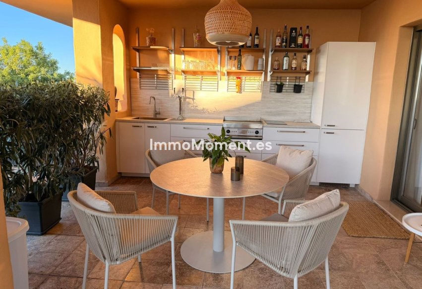 Reventa - Apartamento - El Paraiso - New Golden Mile