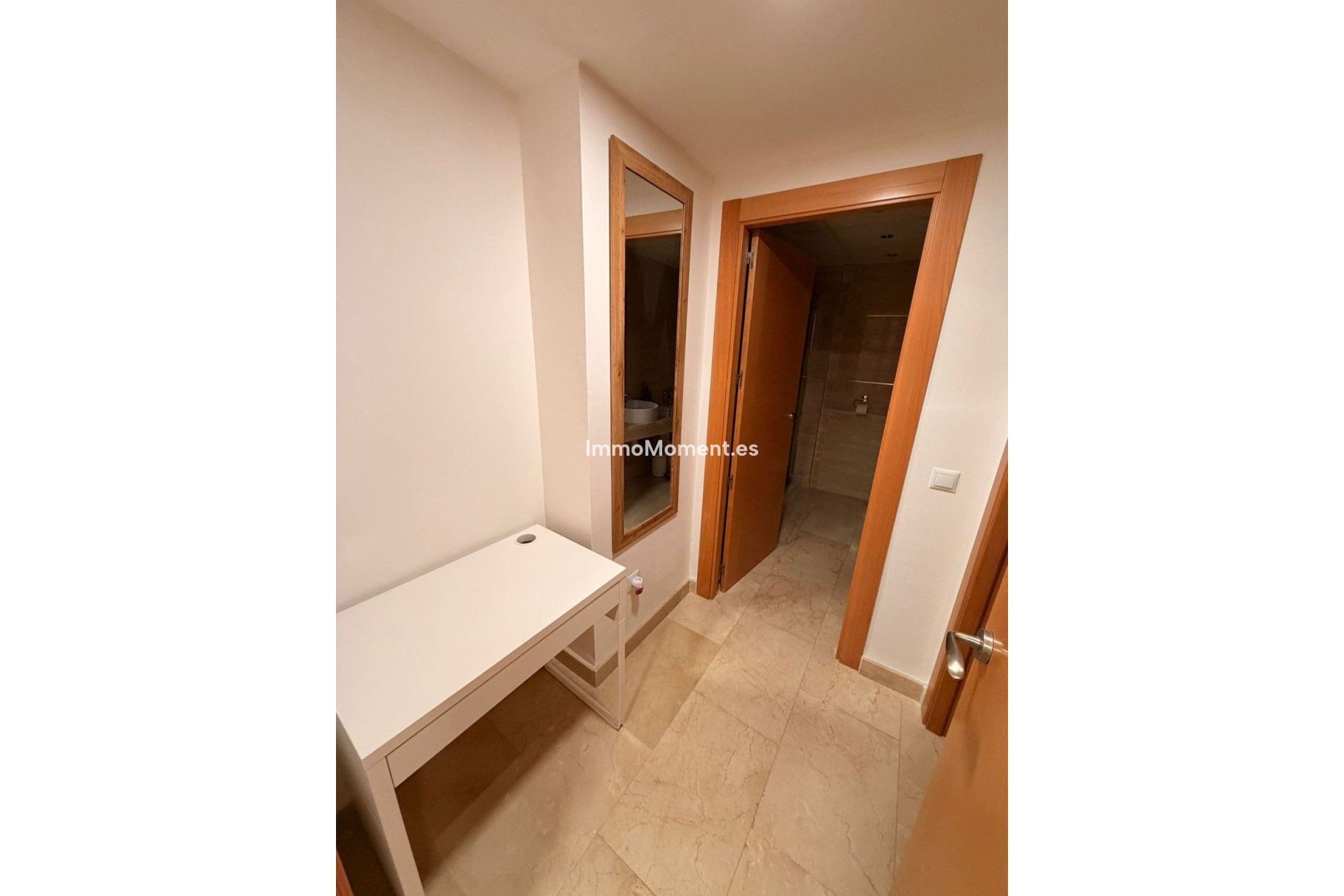 Reventa - Apartamento - El Paraiso - New Golden Mile