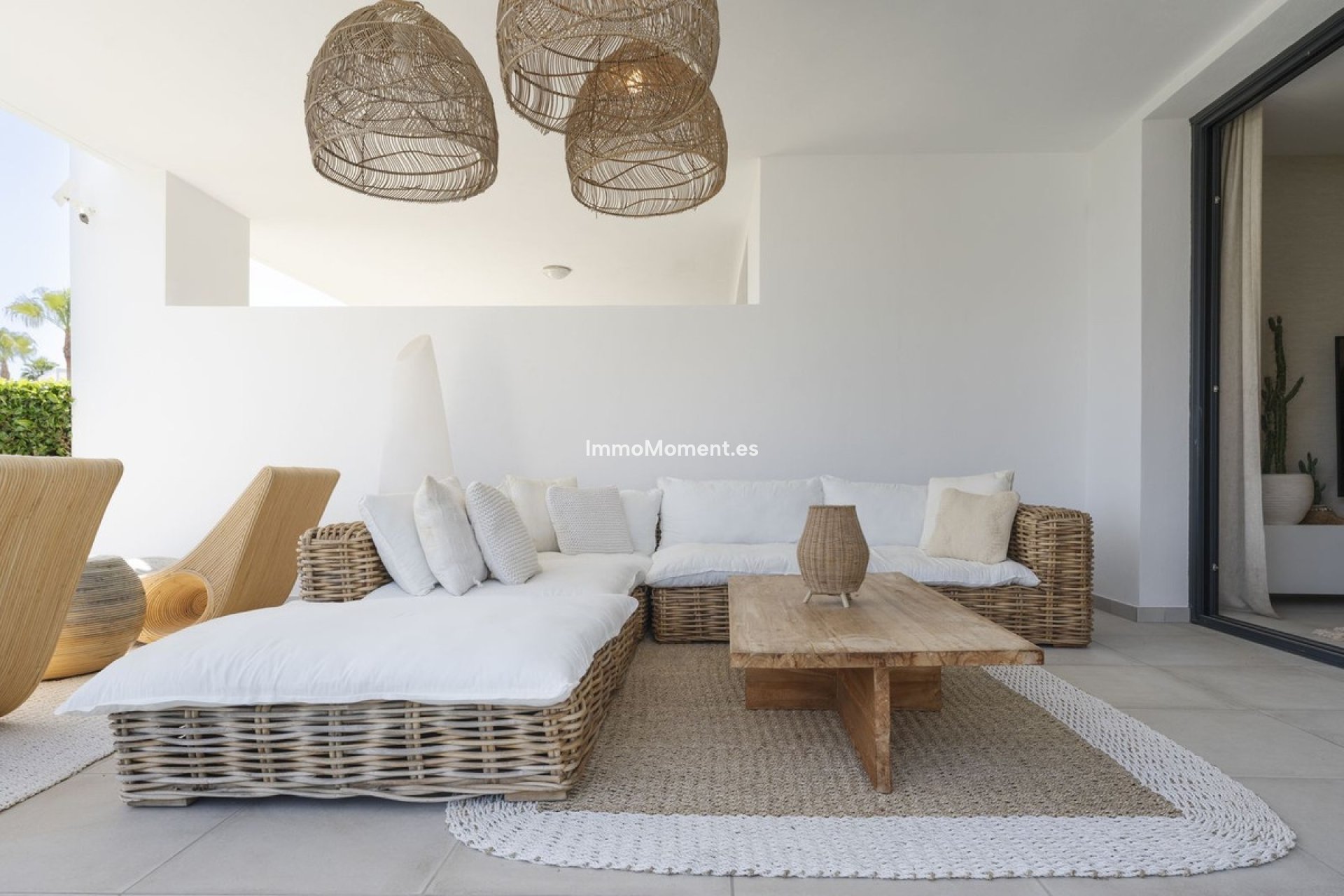 Reventa - Apartamento - El Paraiso - New Golden Mile