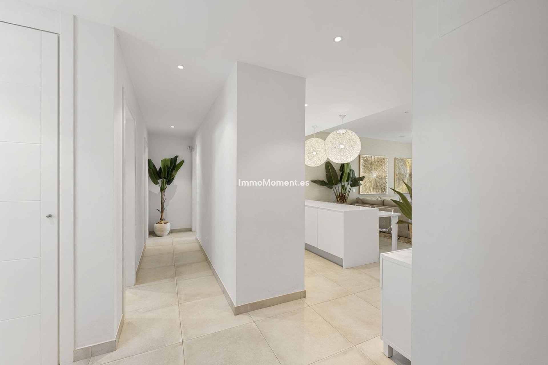 Reventa - Apartamento - El Paraiso - New Golden Mile