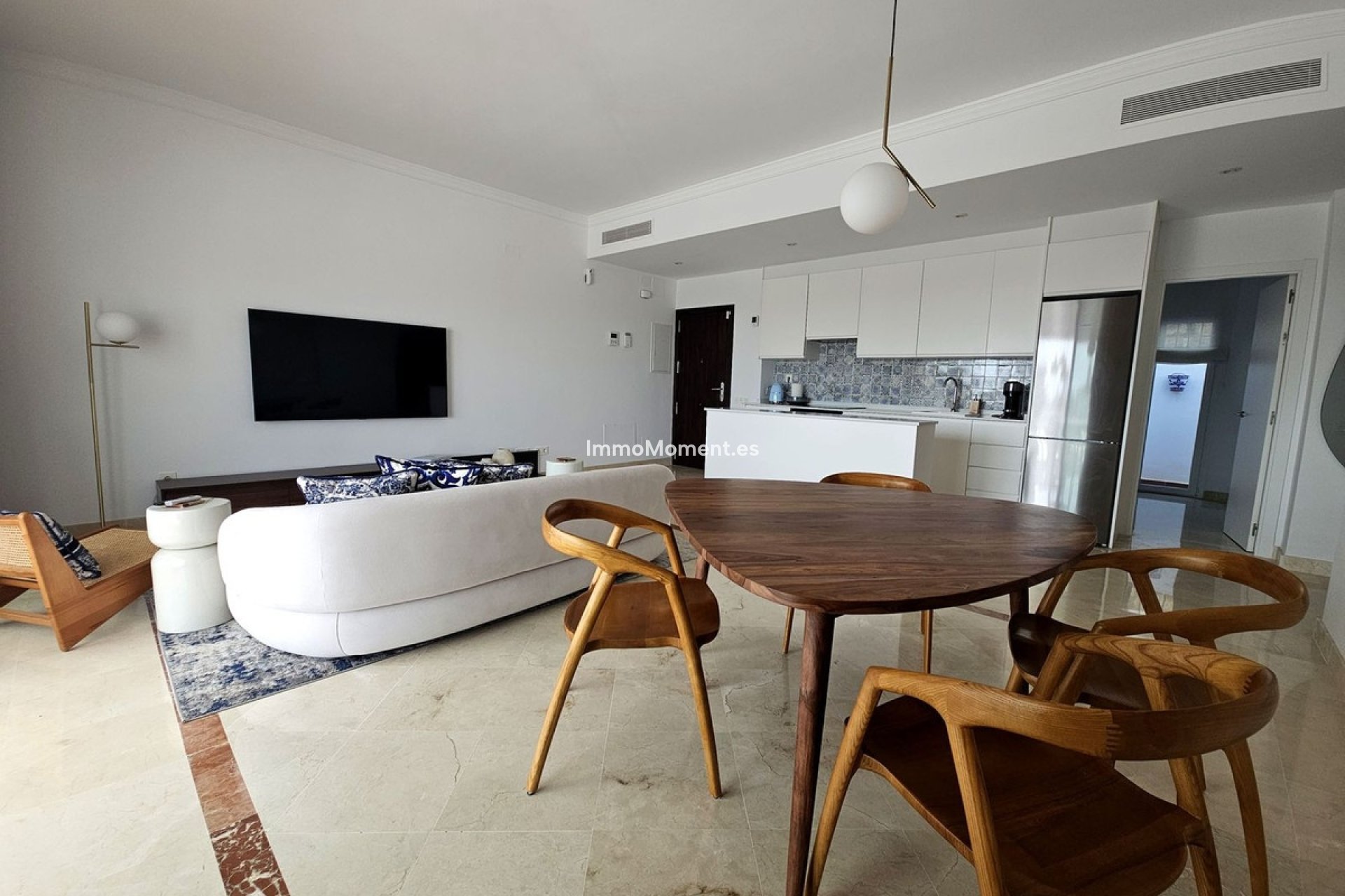 Reventa - Apartamento - El Paraiso - New Golden Mile