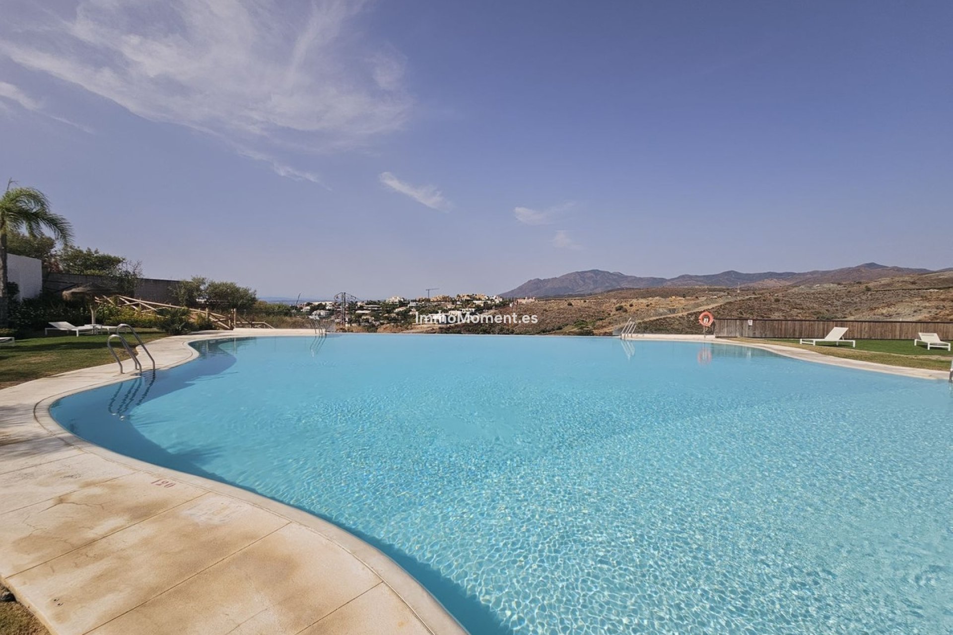 Reventa - Apartamento - El Paraiso - New Golden Mile