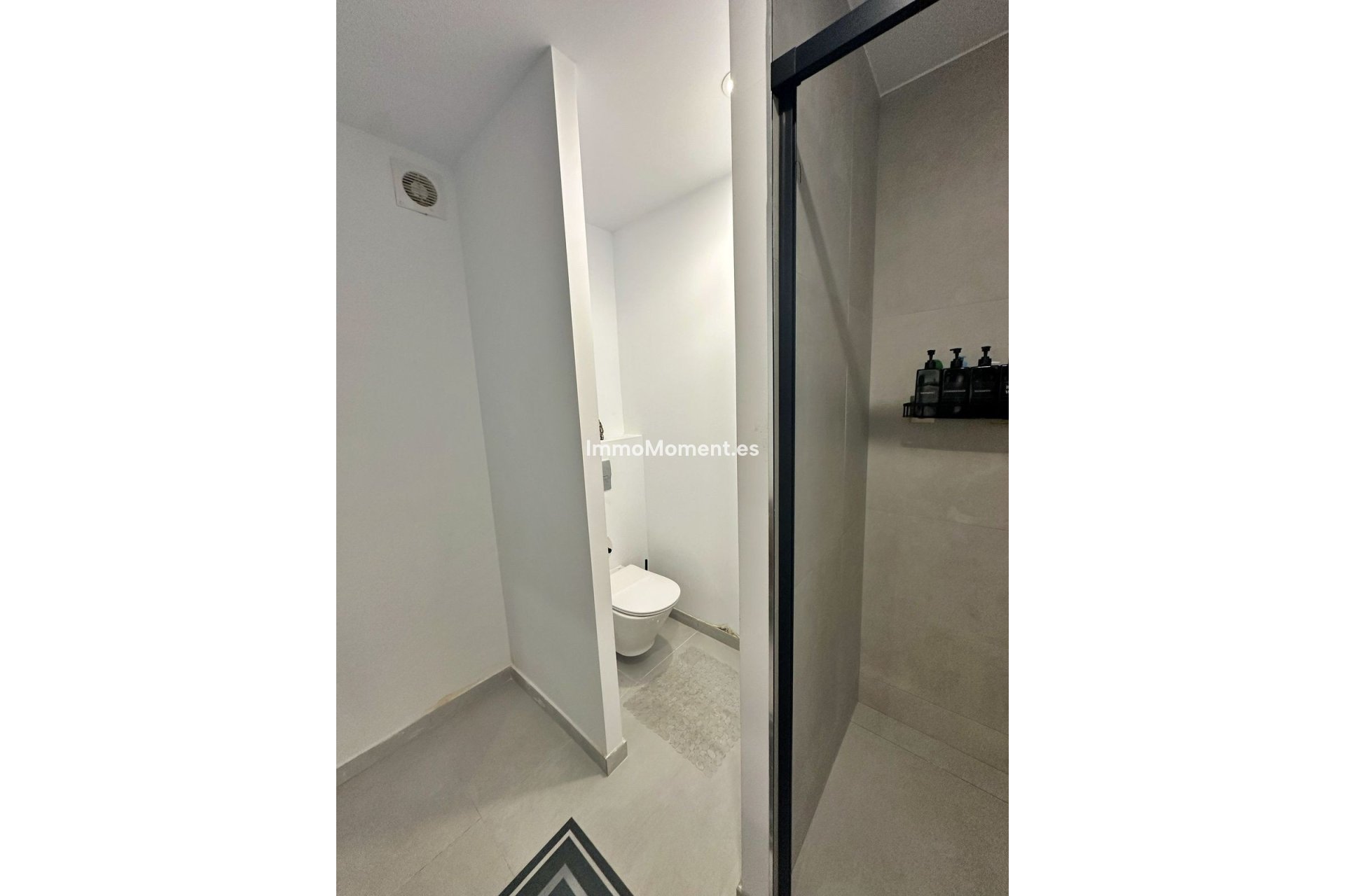 Reventa - Apartamento - El Paraiso - New Golden Mile