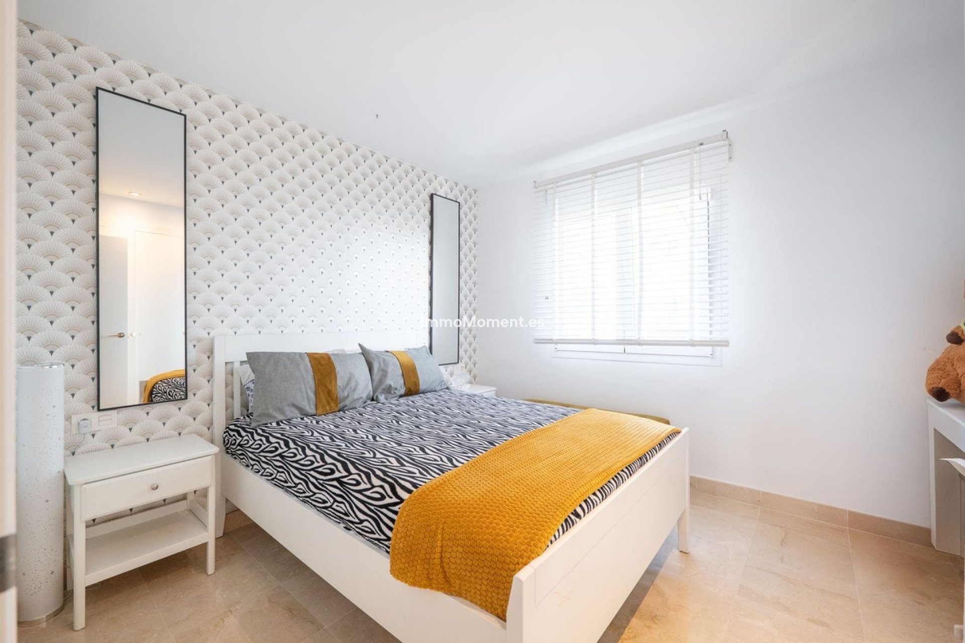 Reventa - Apartamento - El Paraiso - New Golden Mile