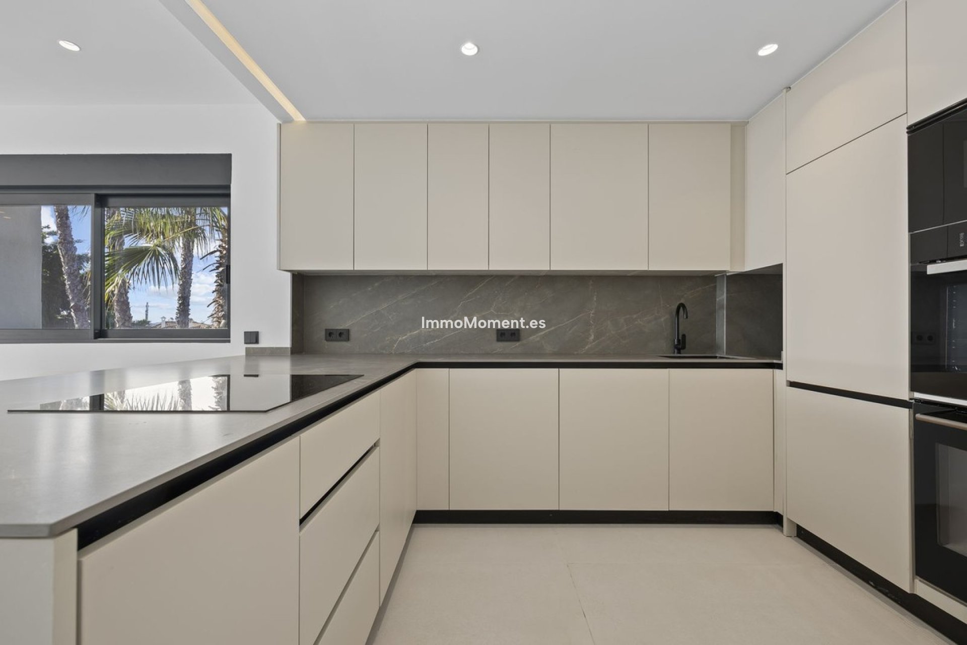 Reventa - Apartamento - El Paraiso - New Golden Mile