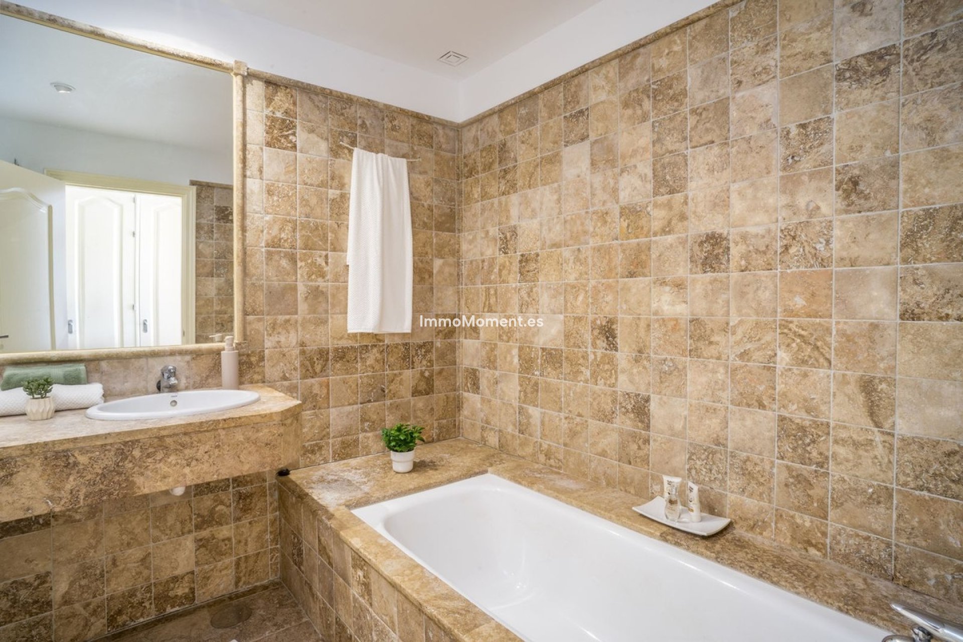 Reventa - Apartamento - Estepona  - Atalaya