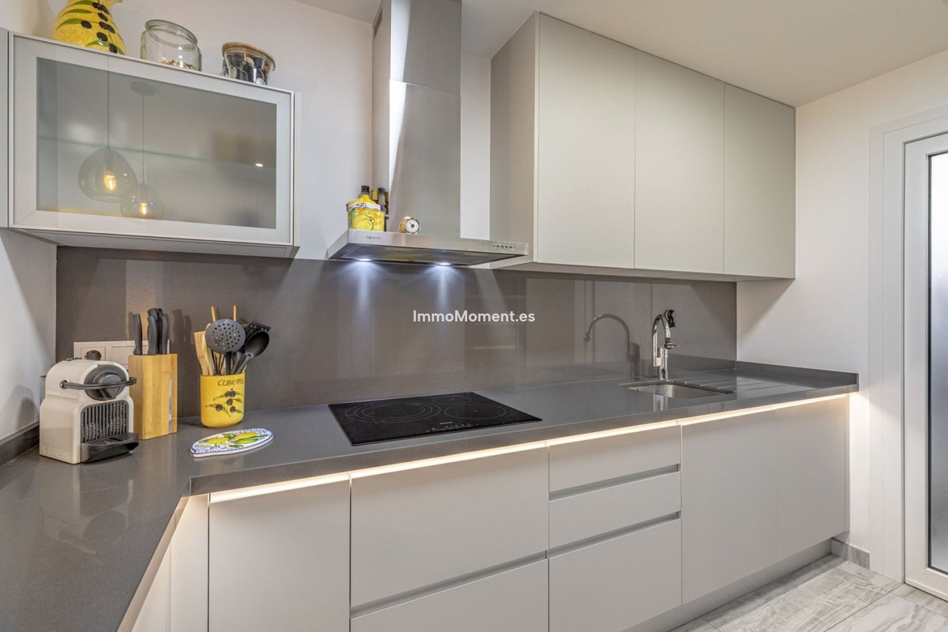 Reventa - Apartamento - Estepona  - Cancelada